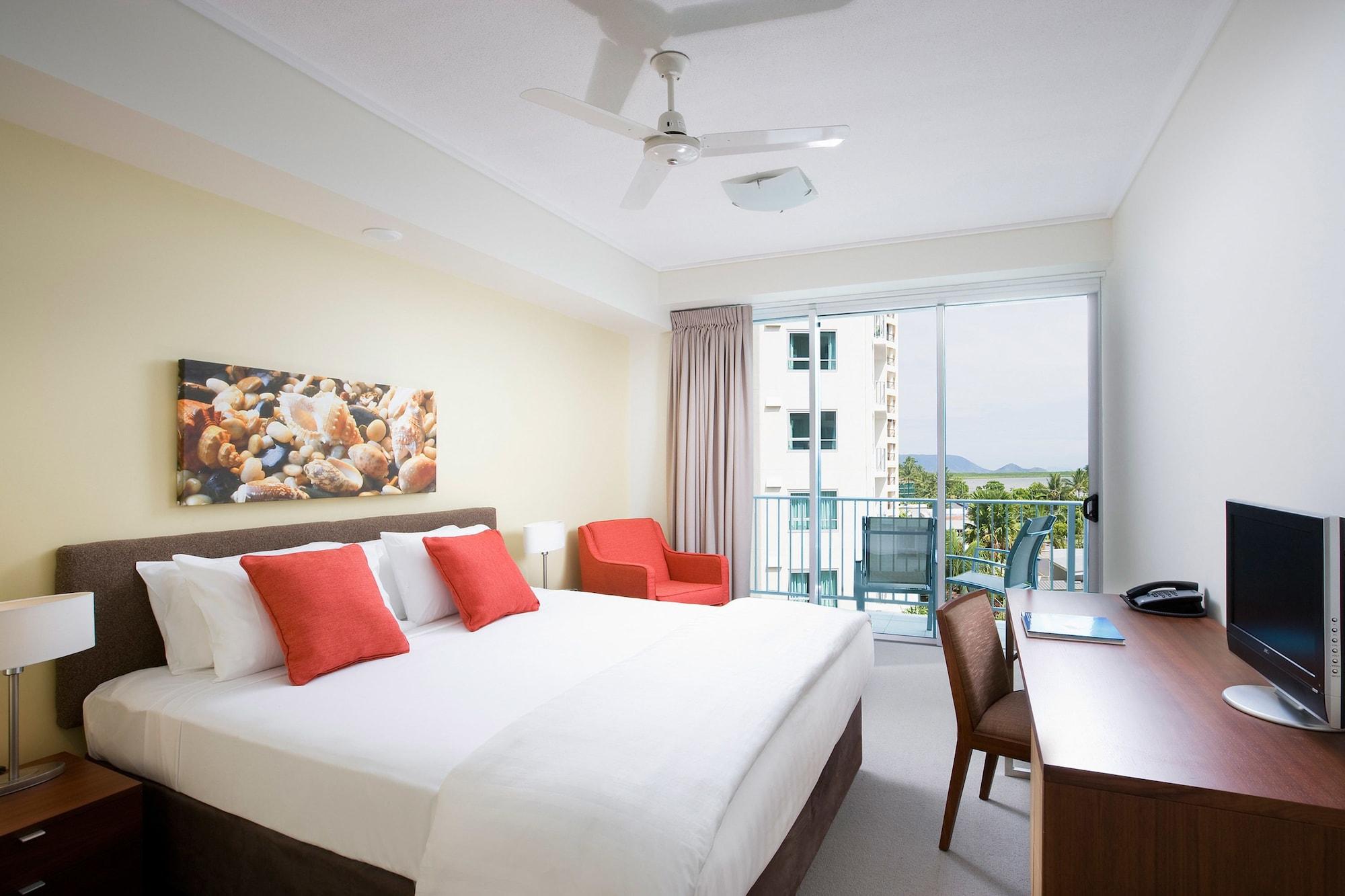 Mantra Trilogy Hotel Cairns