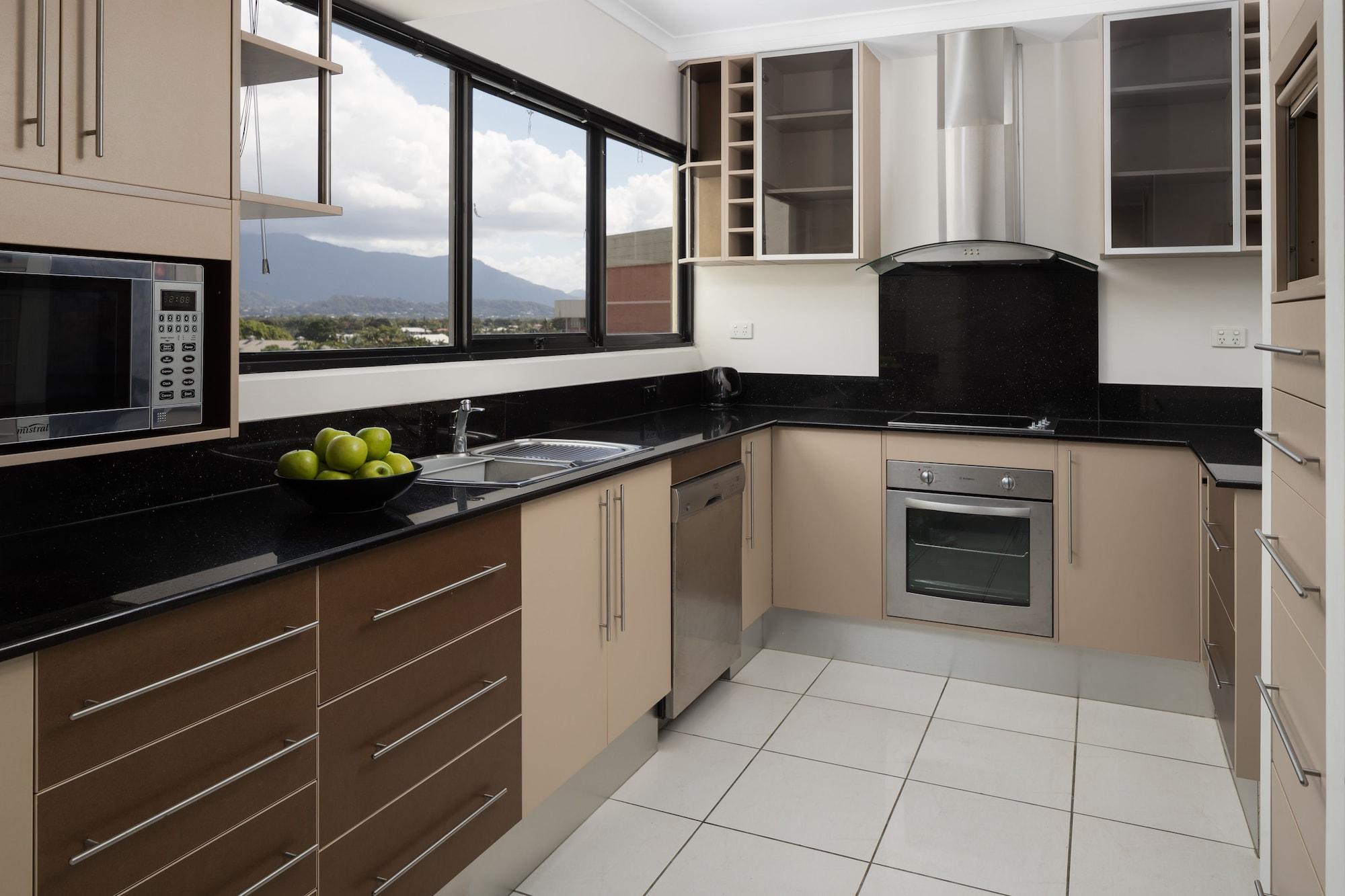 Rydges Esplanade Hotel Cairns