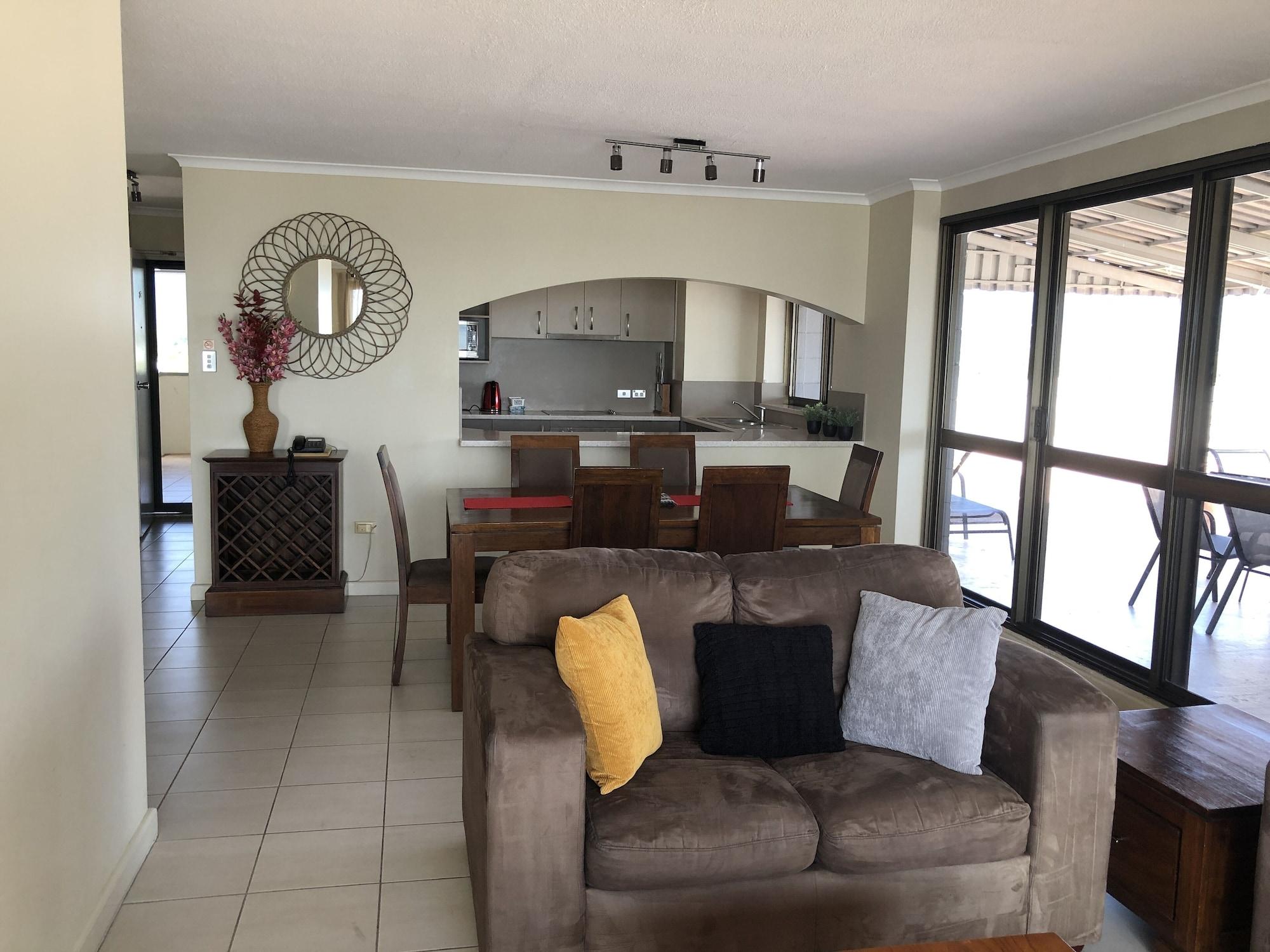 Coral Towers 4*