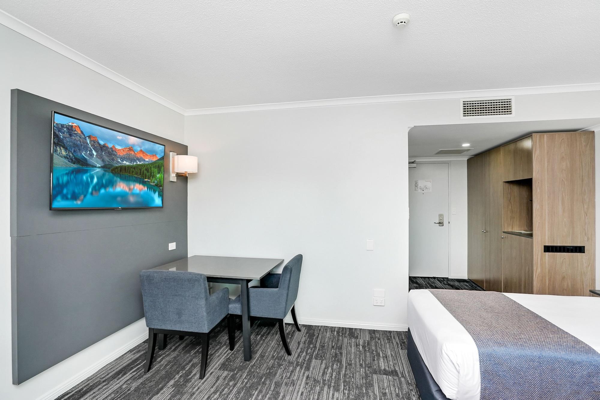 Sheridan Hotel