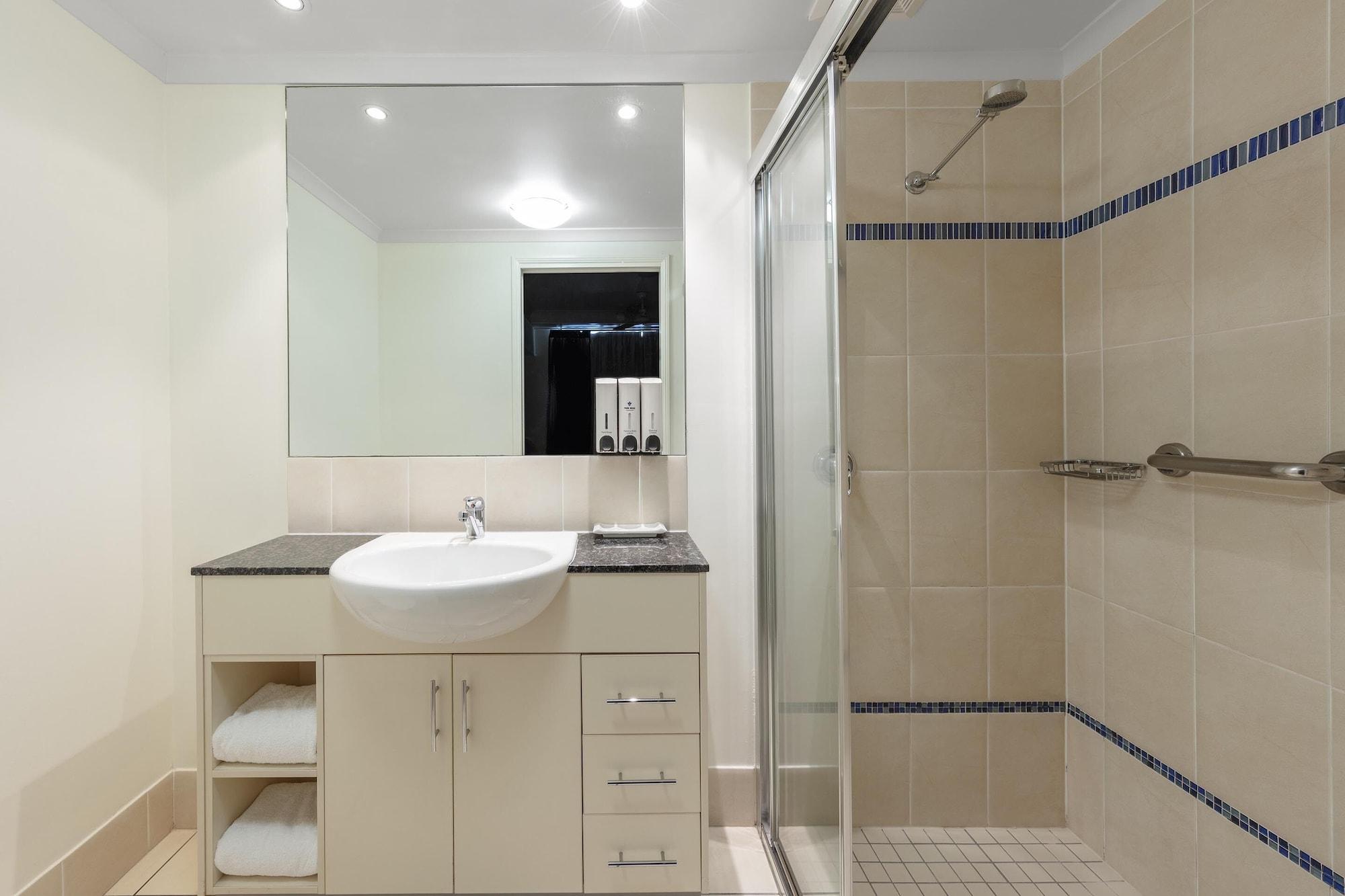 Park Regis Quays Hotel 4*