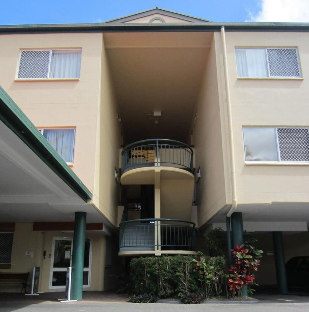 Aparthotel Tradewinds Mcleod