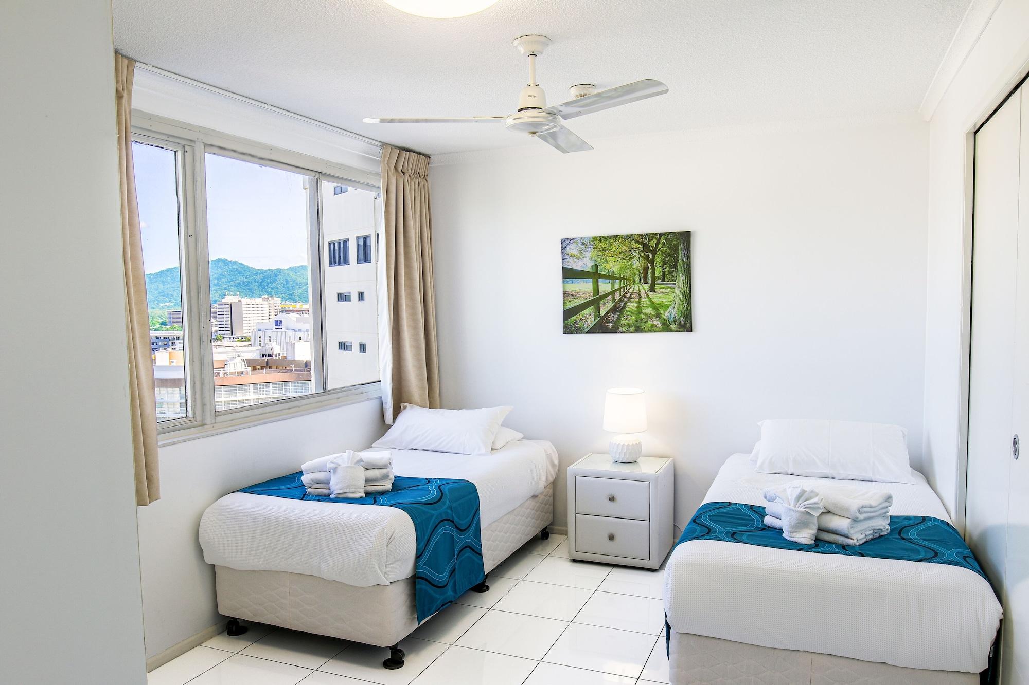 Aquarius Aparthotel 5*