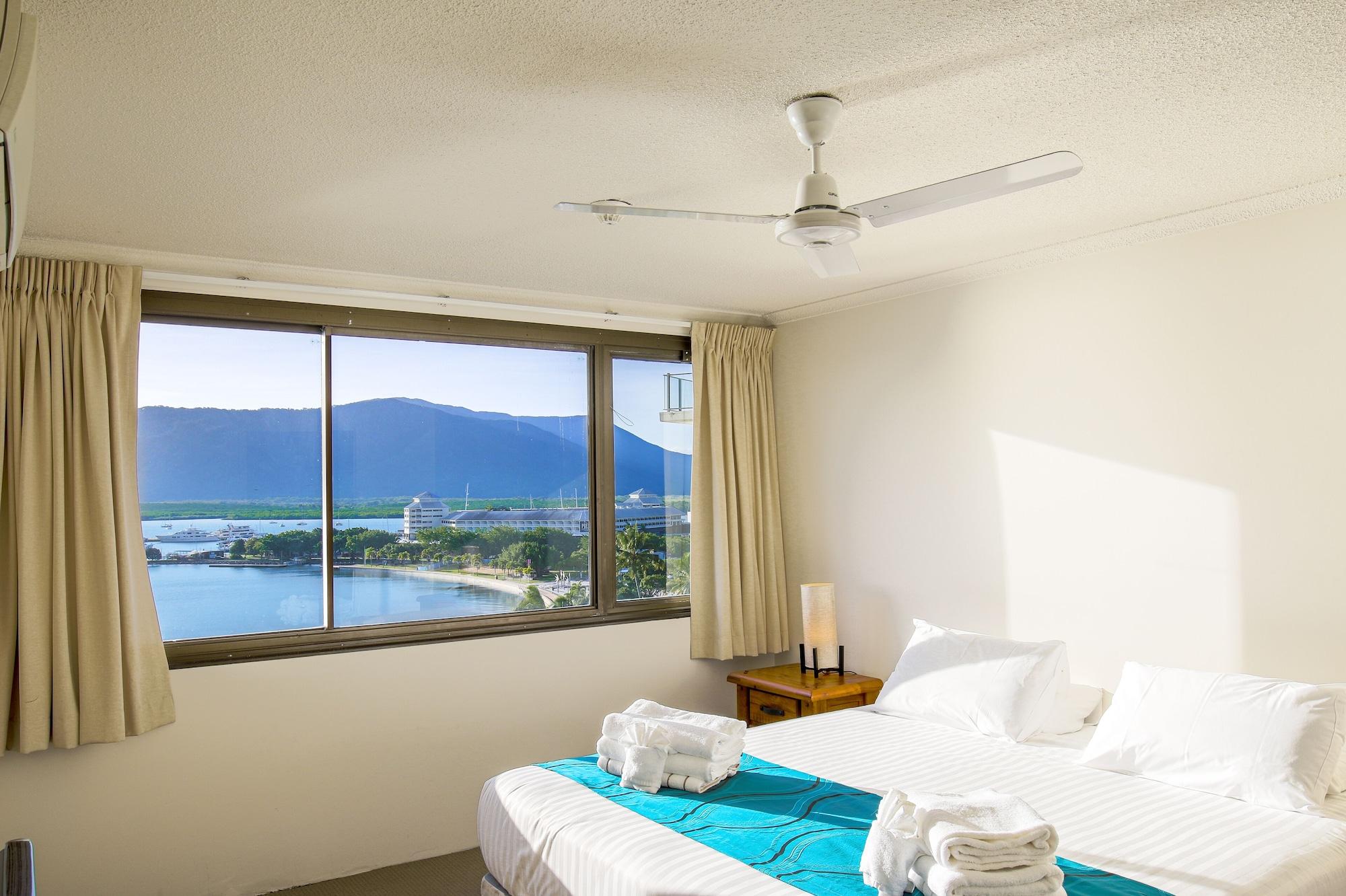 Aquarius Aparthotel 5*