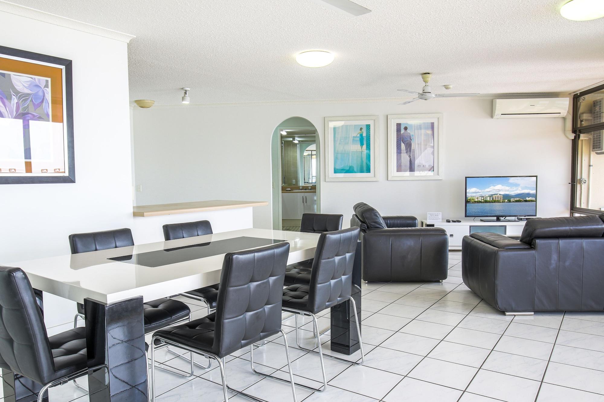 Aquarius 5* Cairns
