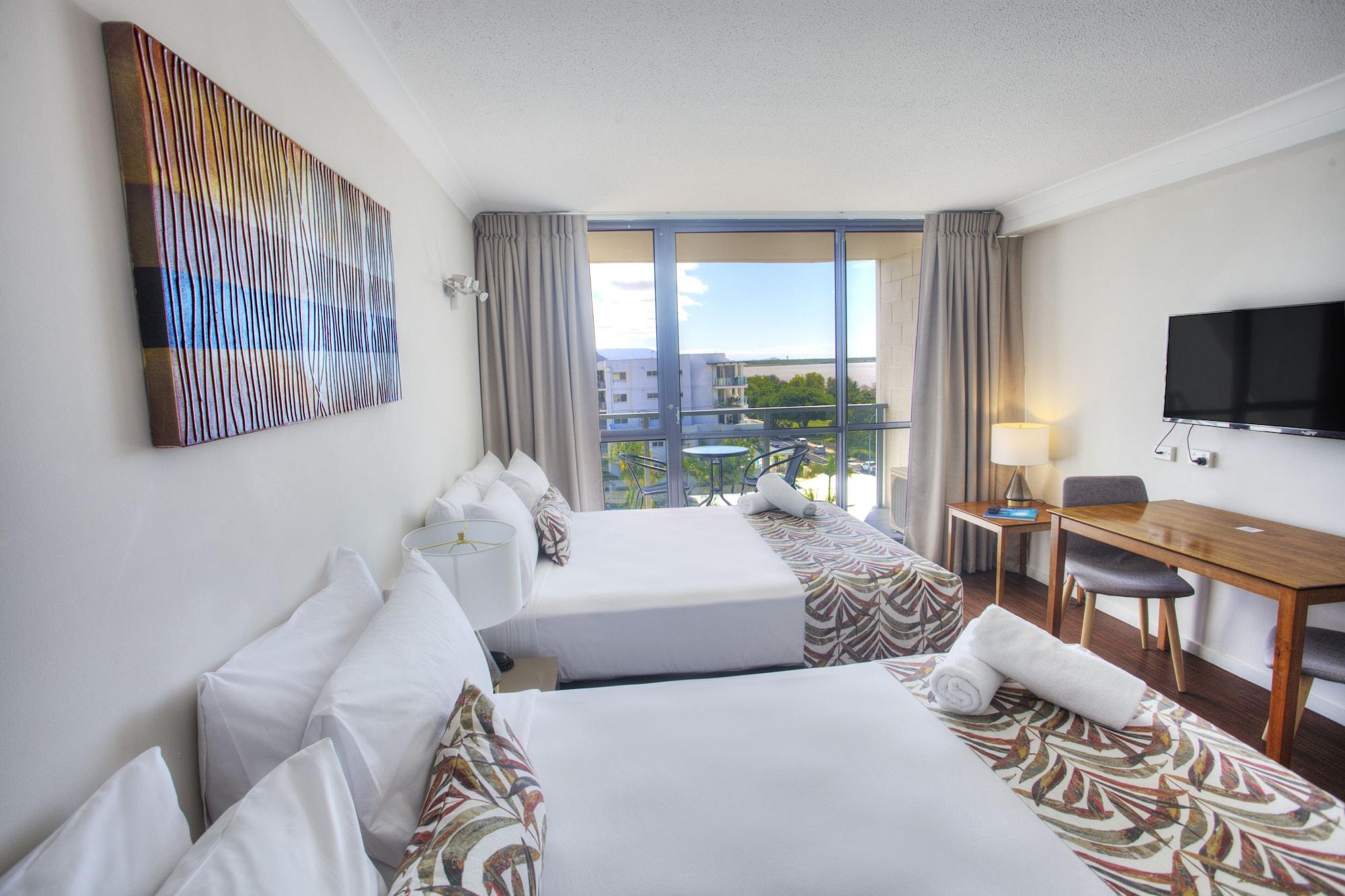 Plaza 3* Cairns
