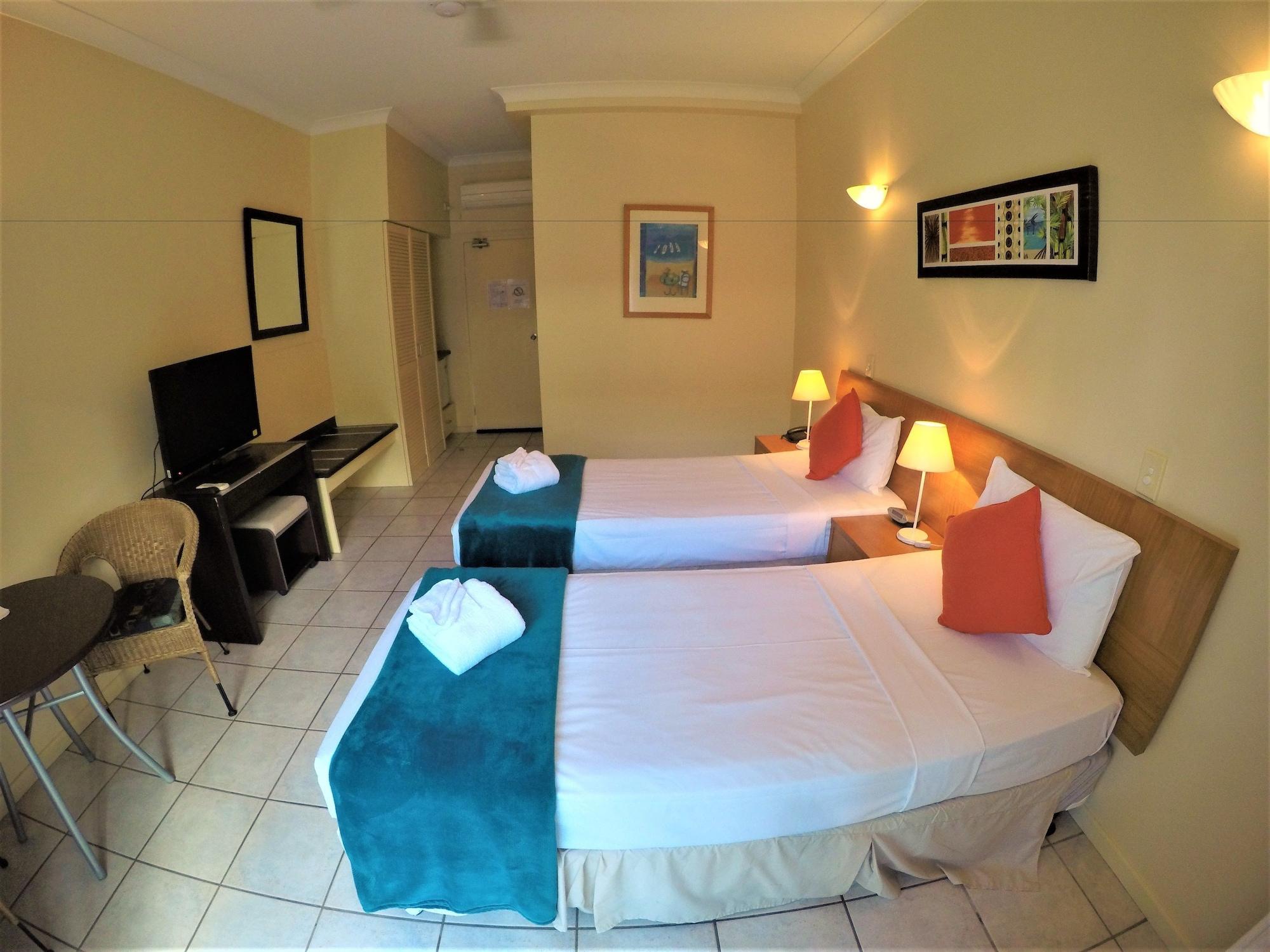 Crystal Garden & Restaurant Hotel