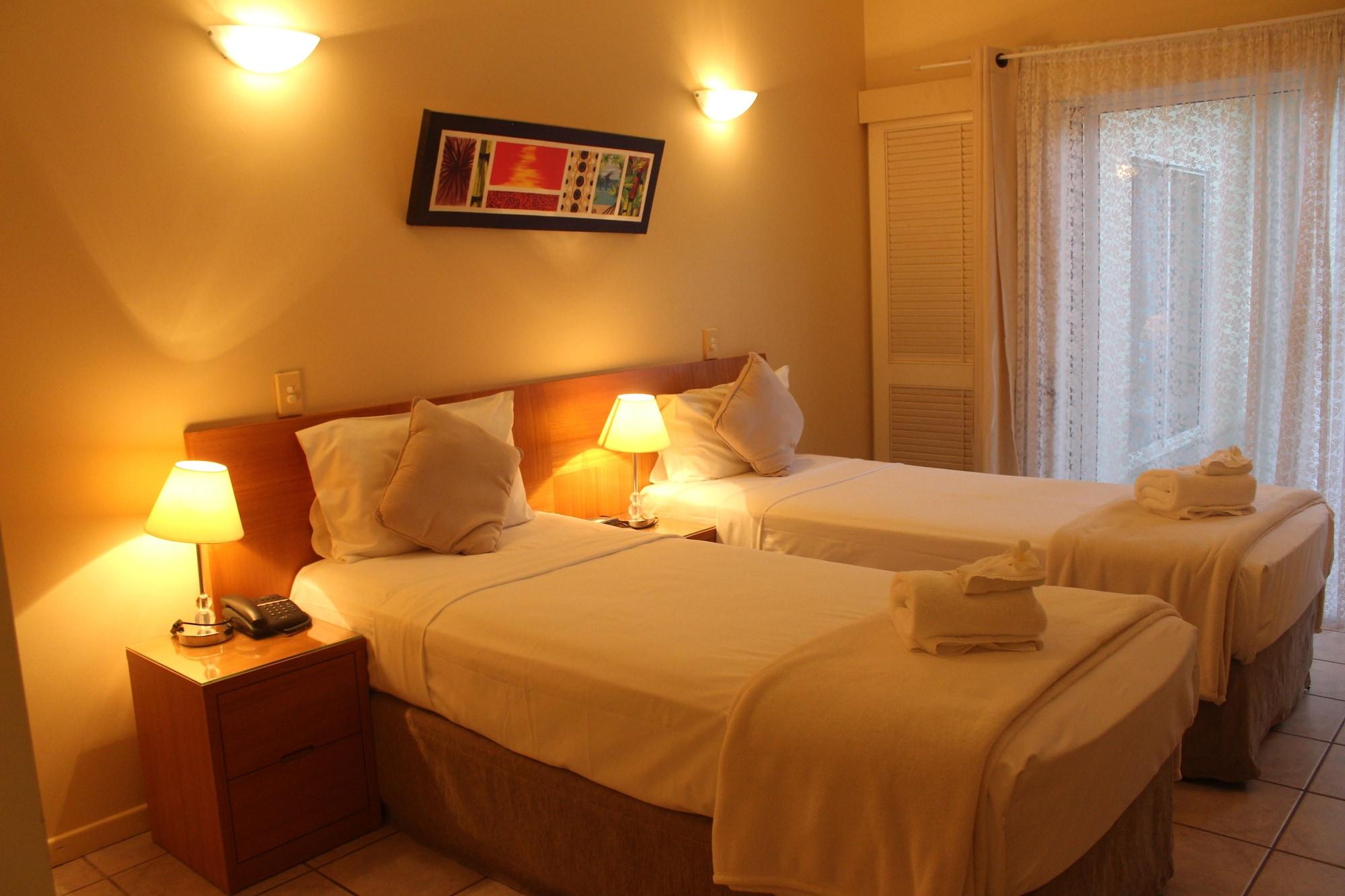 Crystal Garden & Restaurant 3*