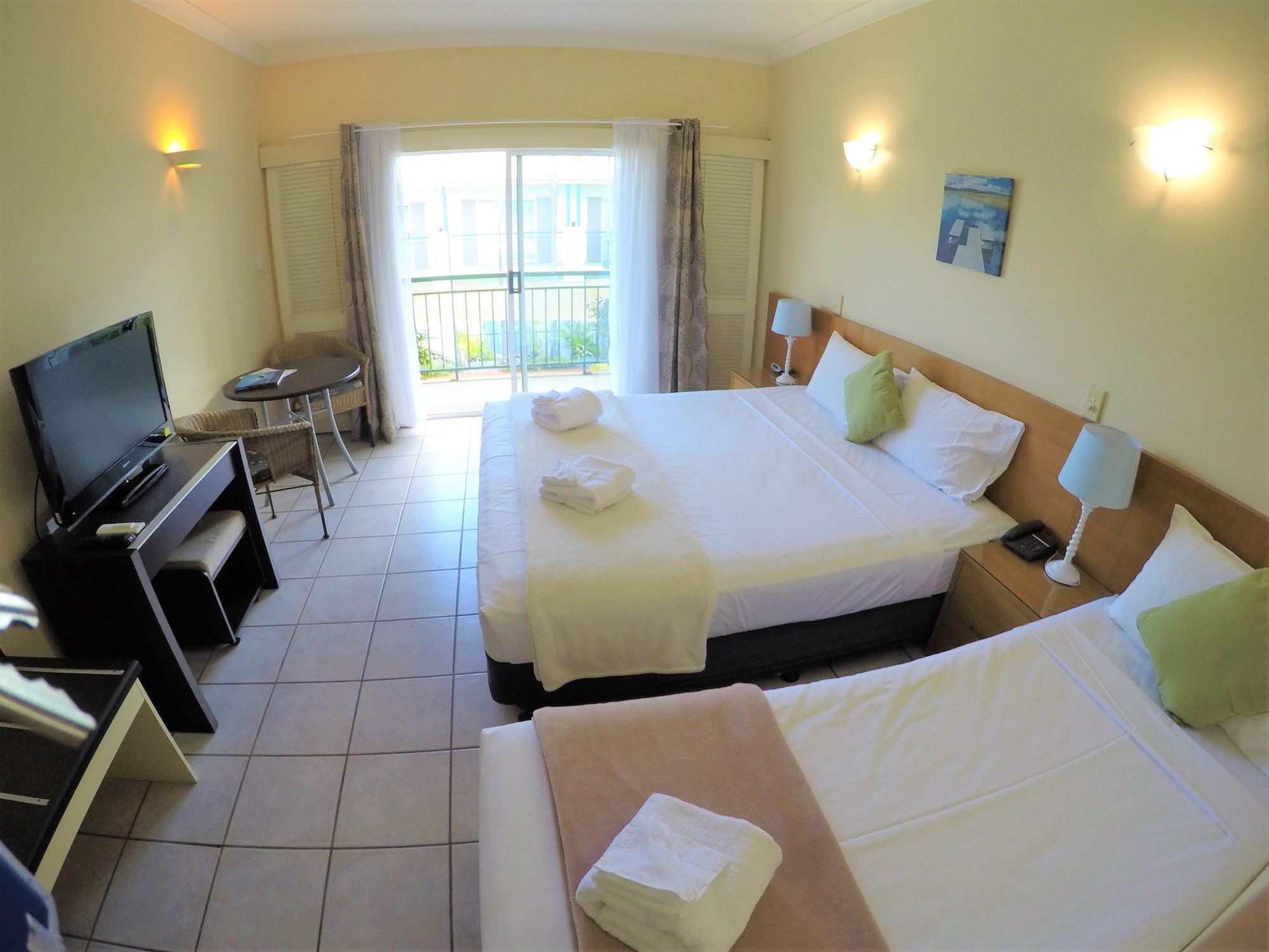 Crystal Garden & Restaurant Hotel 3*