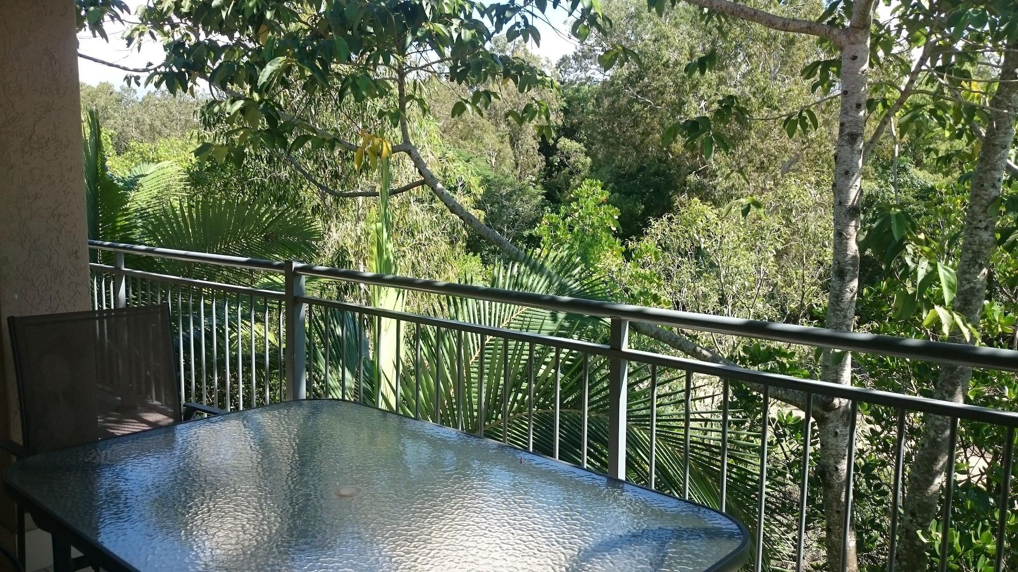 The Lakes Aparthotel