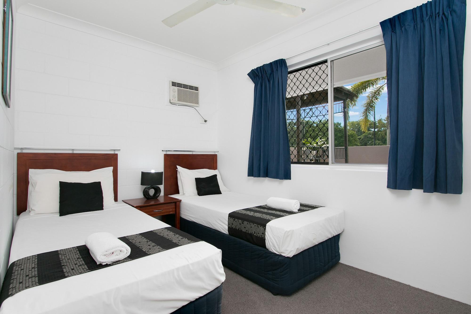 Palms 4*