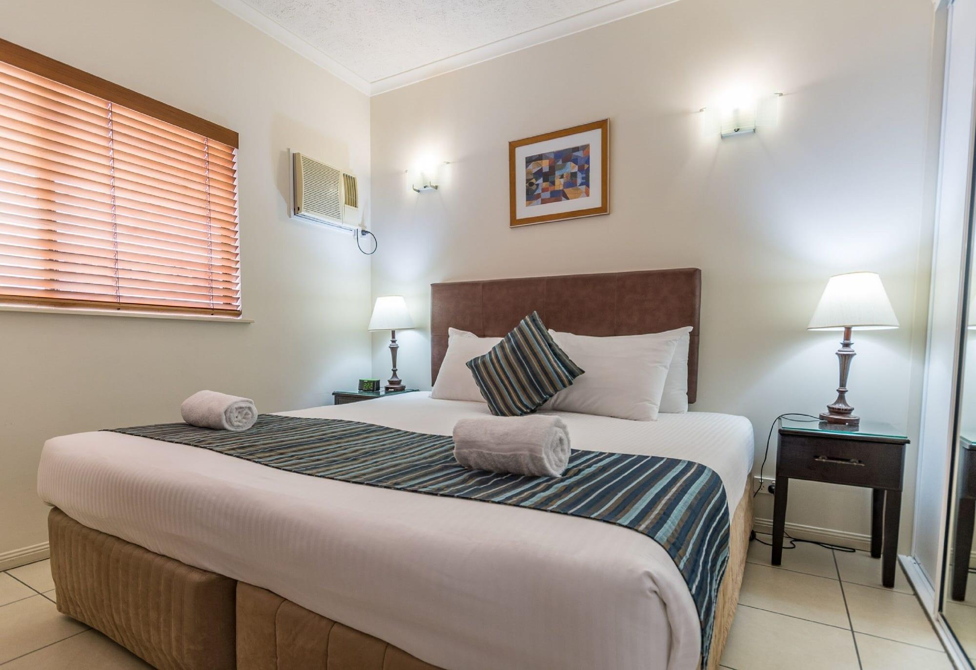 Aparthotel Southern Cross Atrium 4*