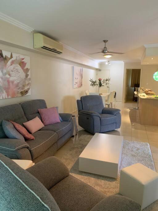 Apartment Stunning Family Friendly *