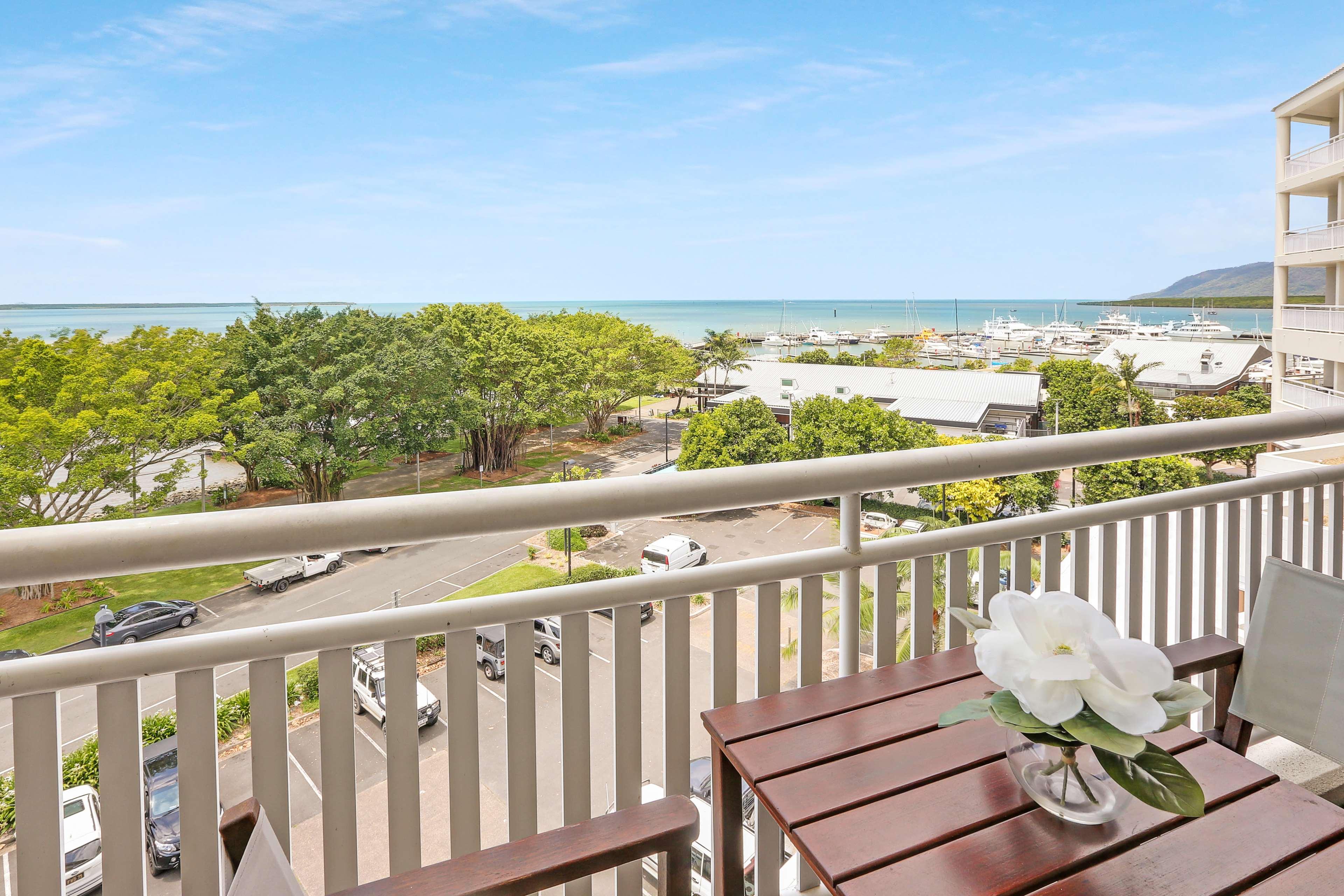Shangri-la The Marina, 5* Cairns