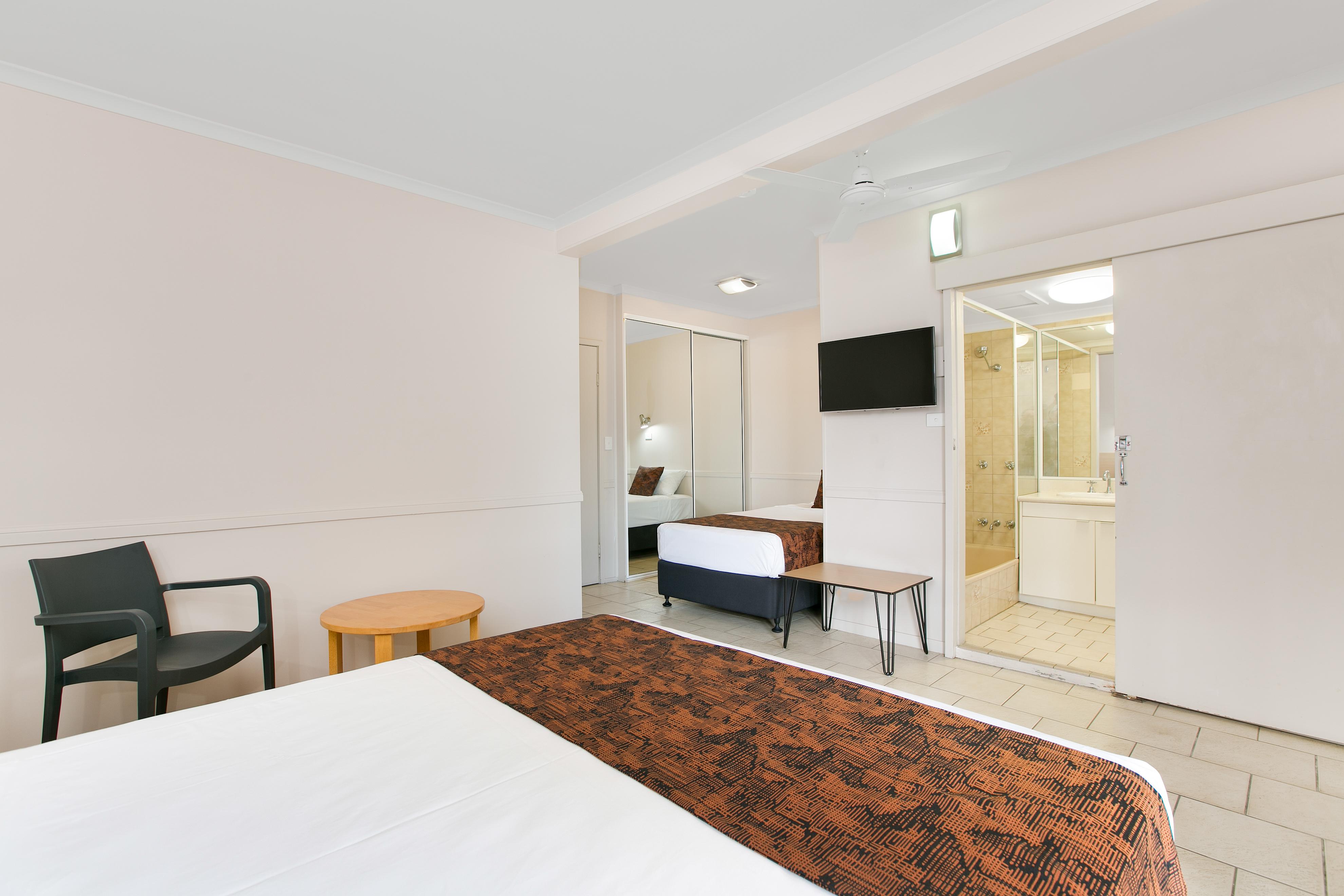 Comfort Inn 4*