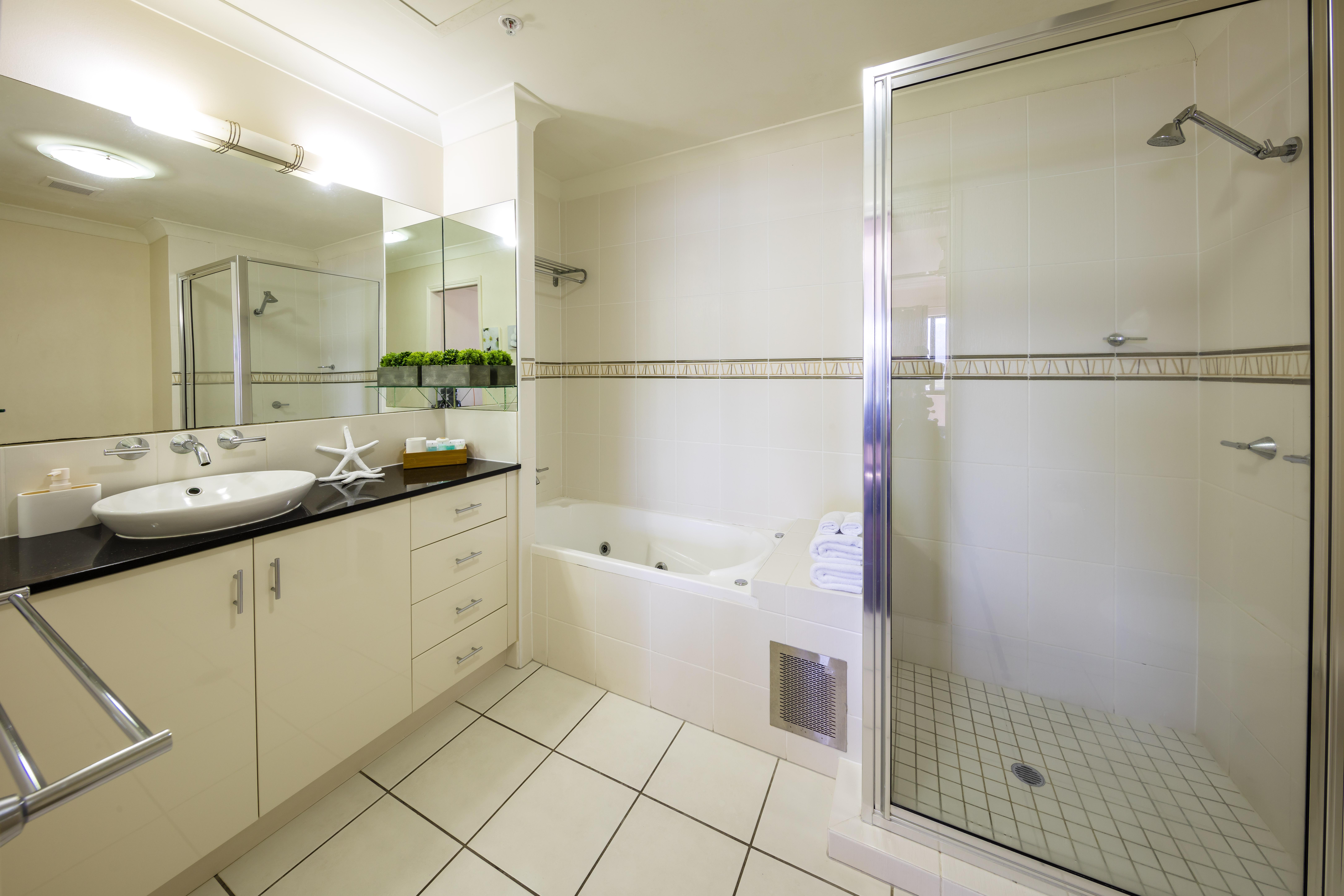 Jack And Newell Aparthotel 4*