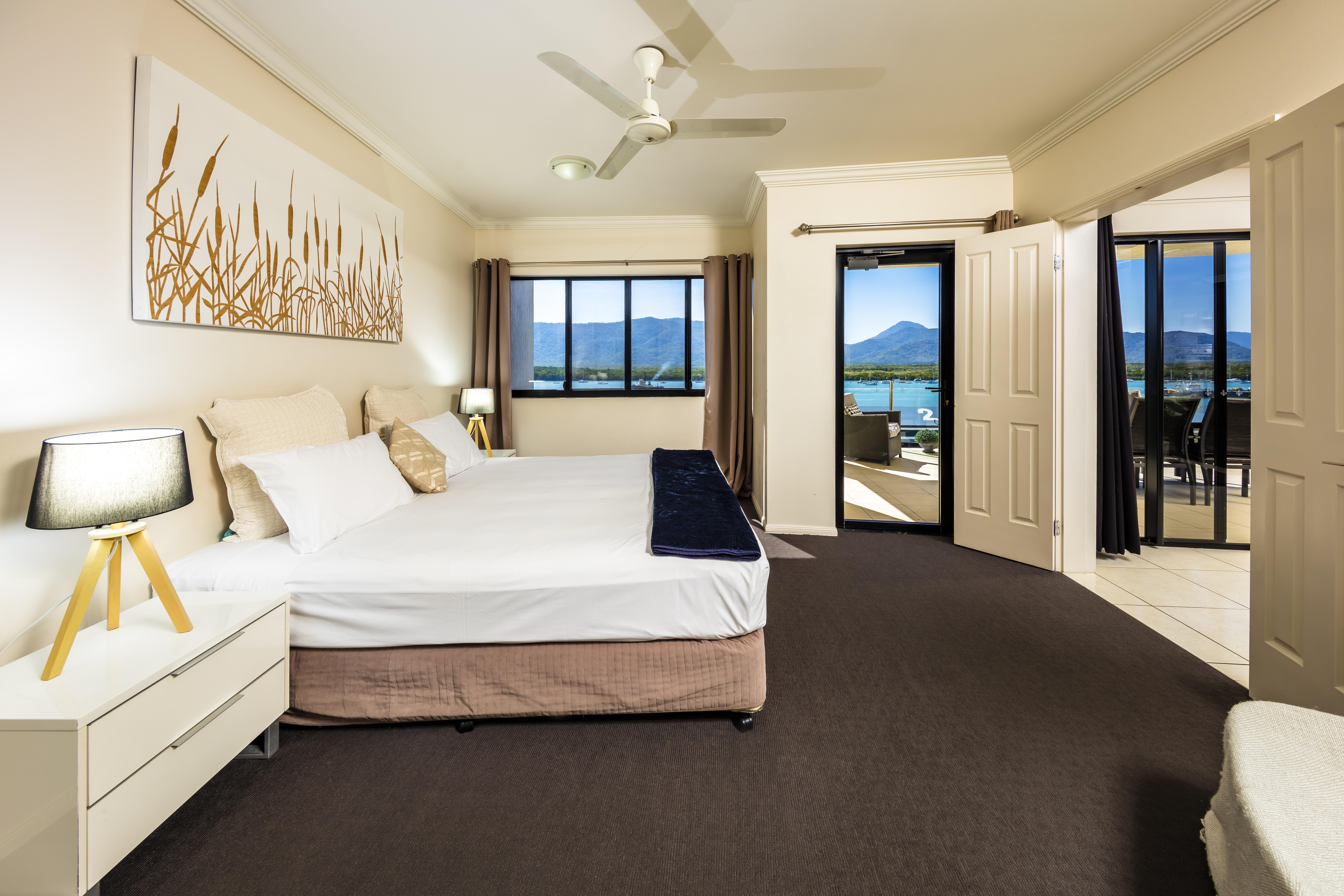 Jack And Newell Aparthotel