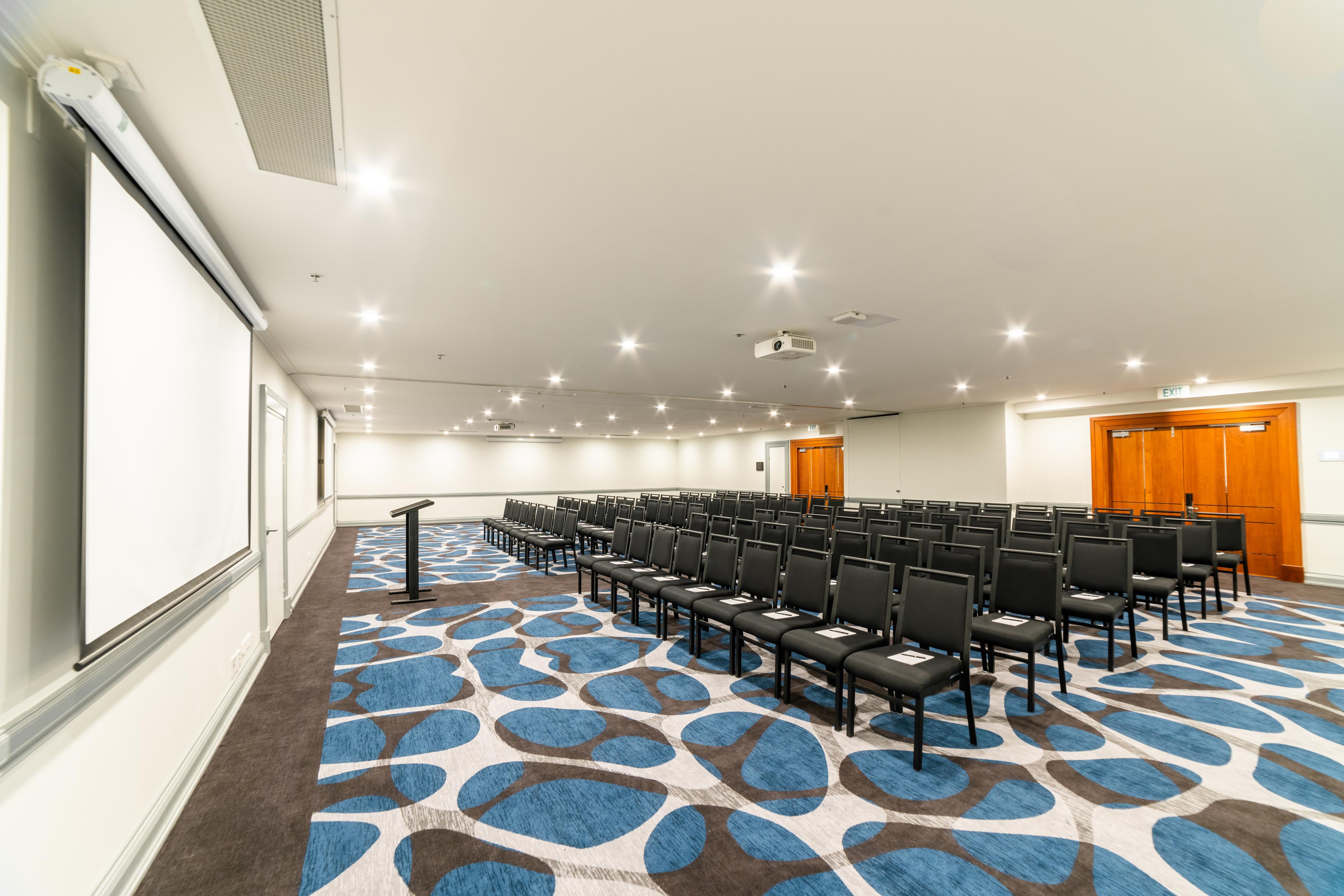 Hotel Pullman International 5*
