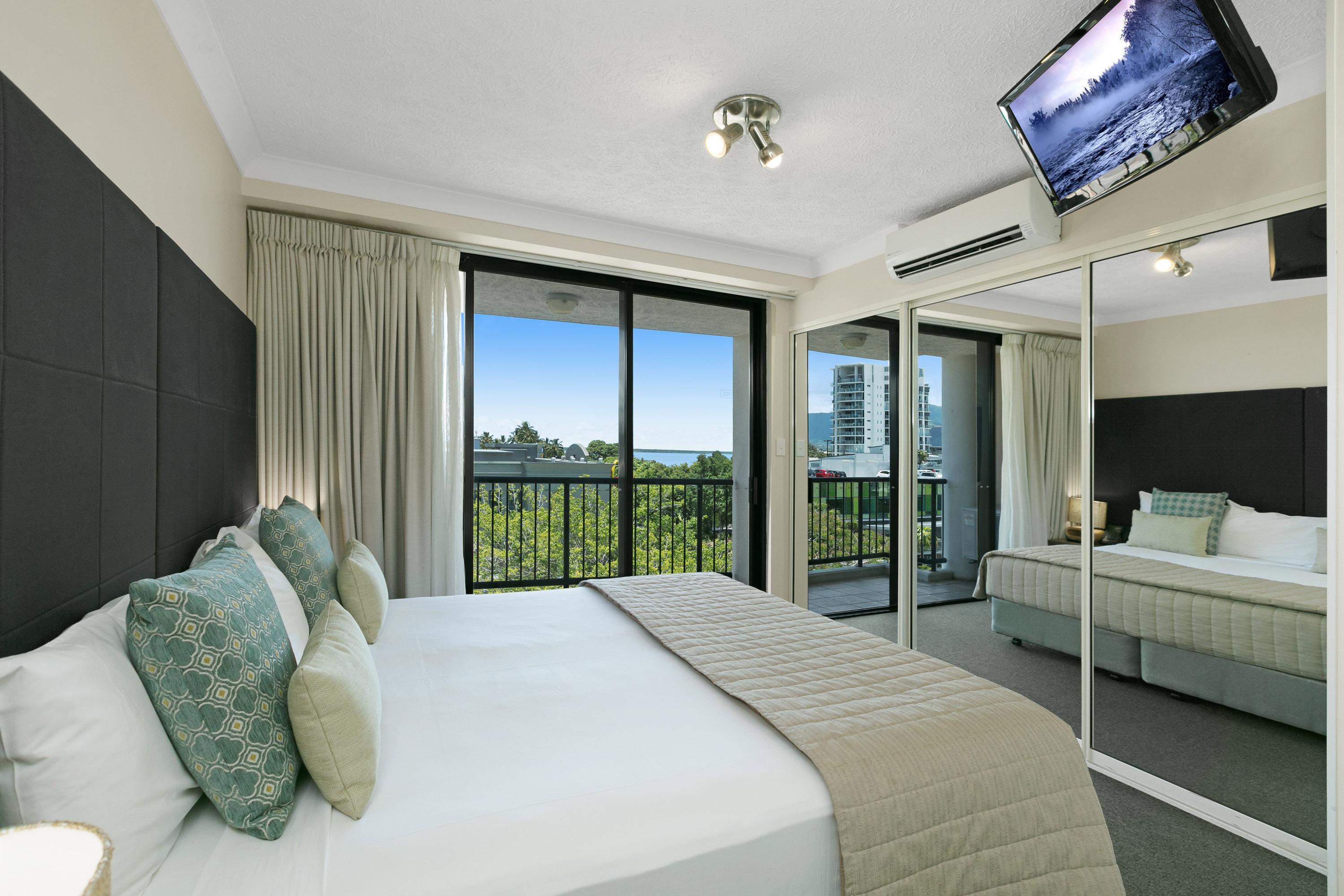 Mantra Esplanade 4*