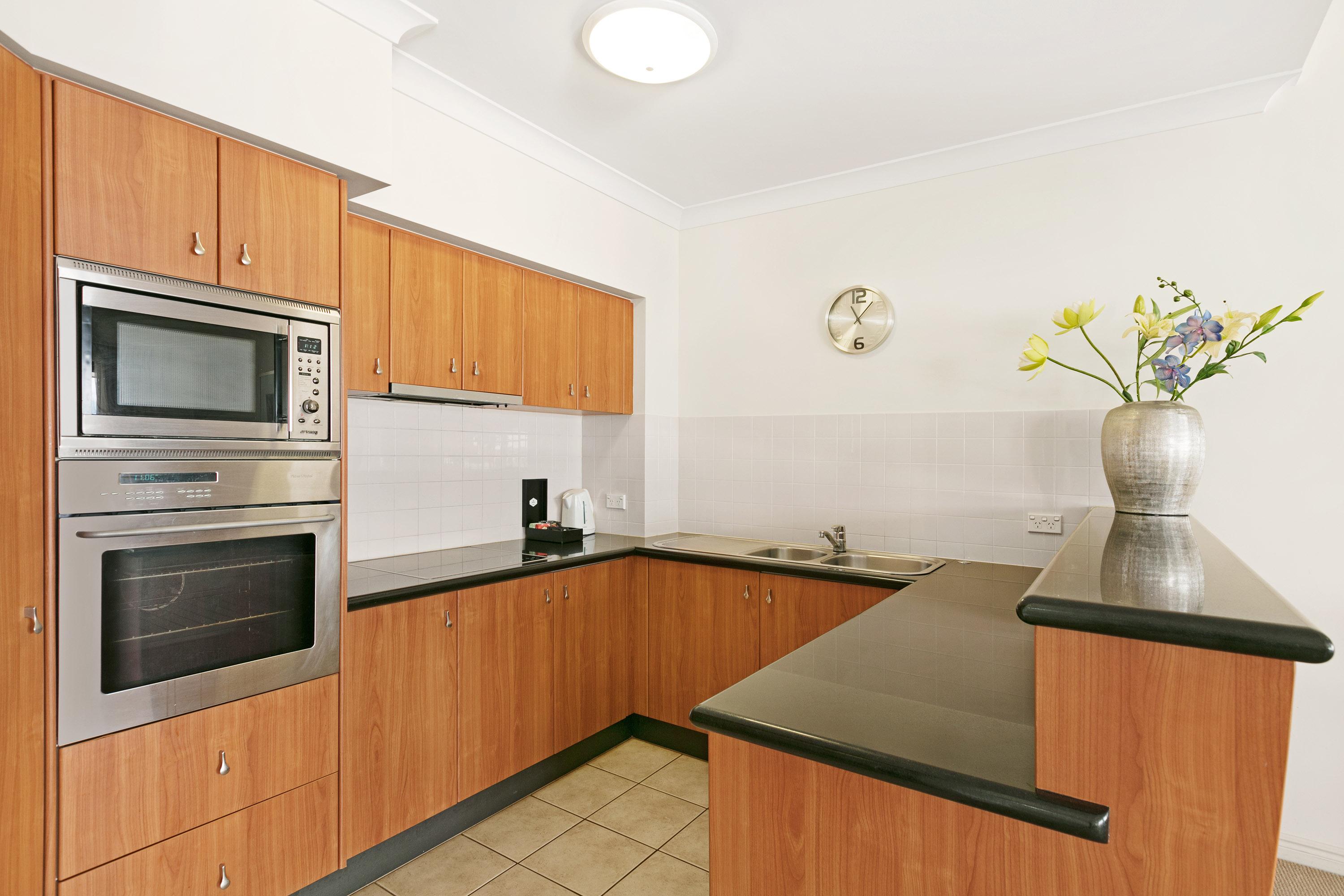 Mantra Esplanade Hotel 4*