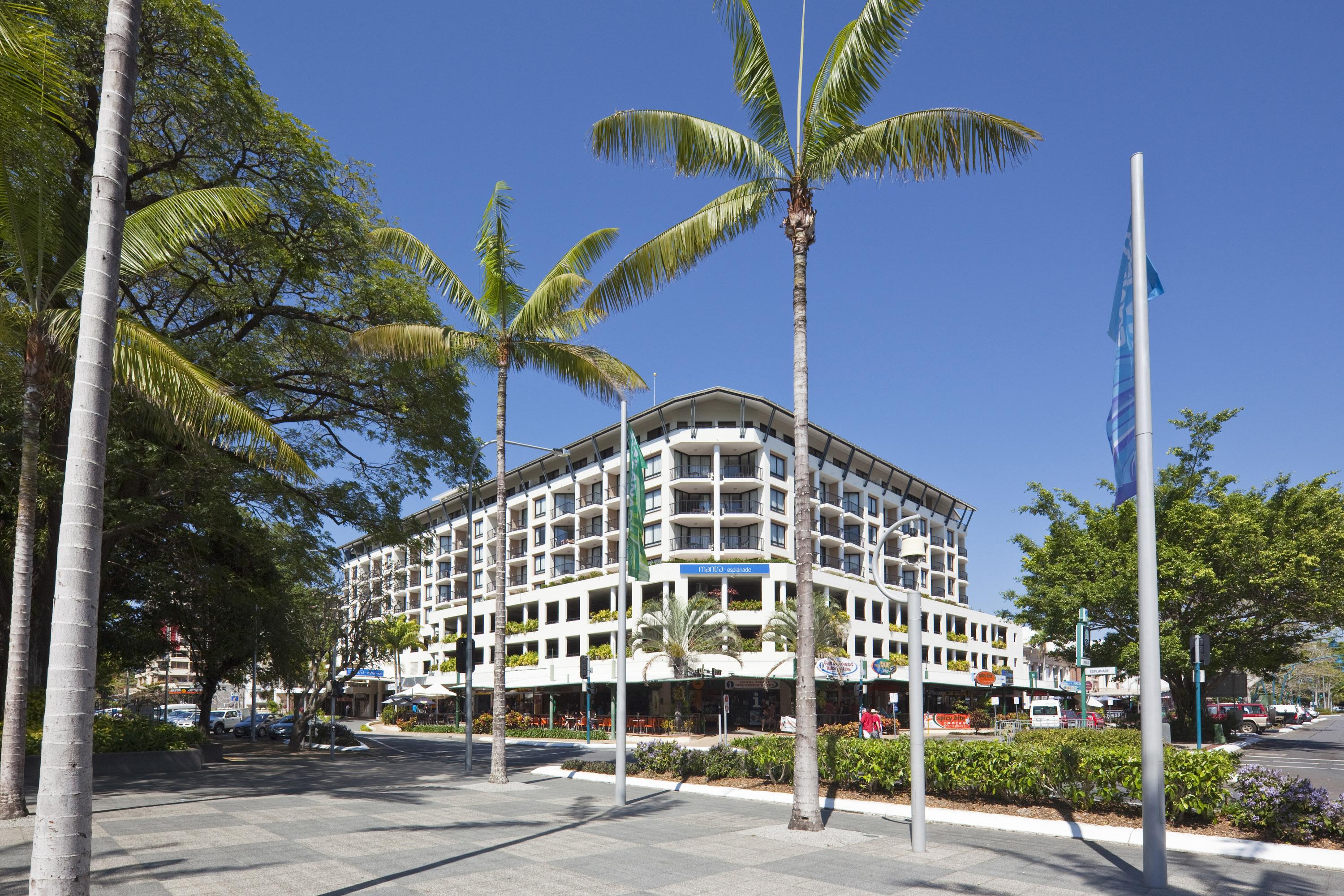 Mantra Esplanade 4* Cairns