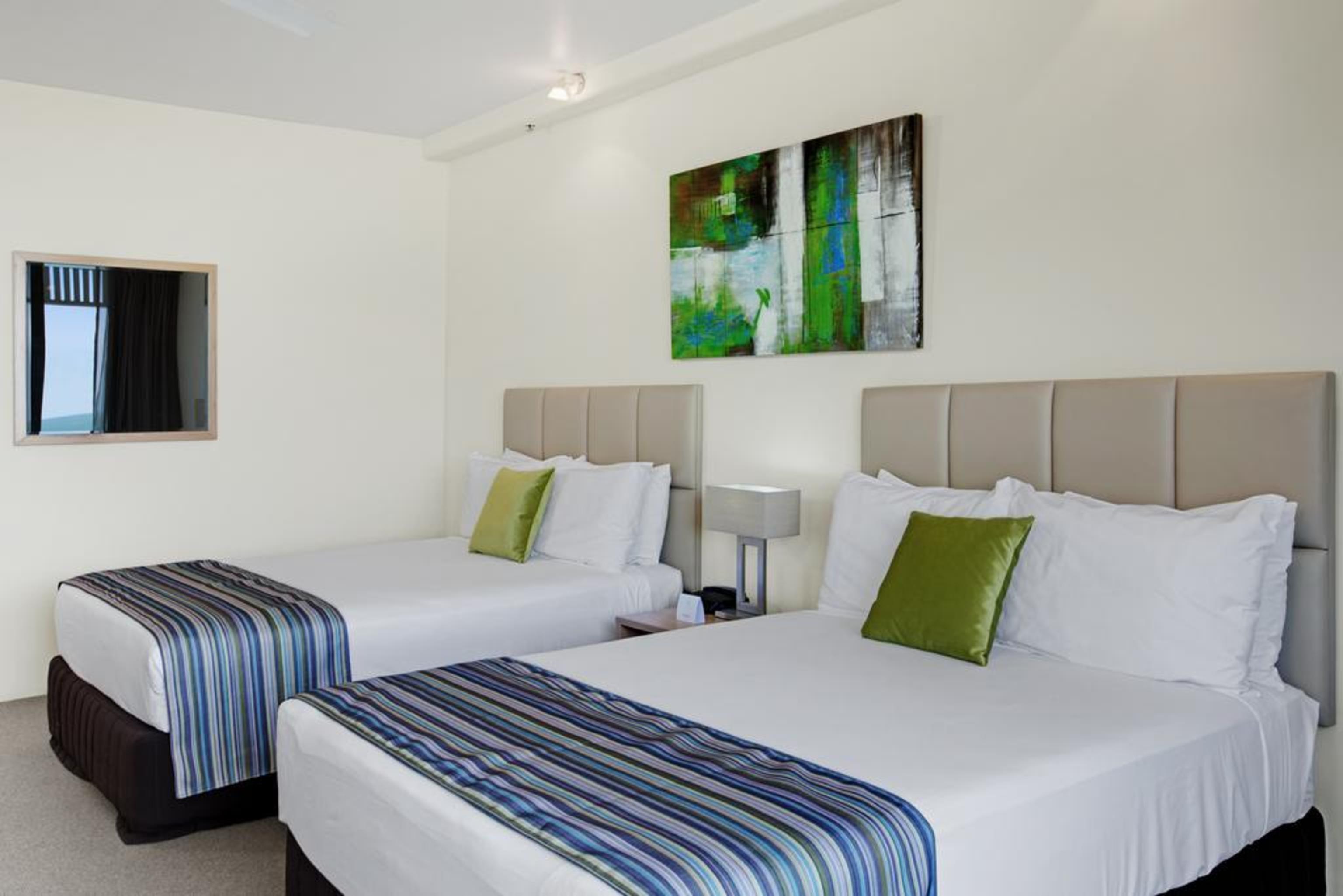 Rydges Esplanade 4* Cairns