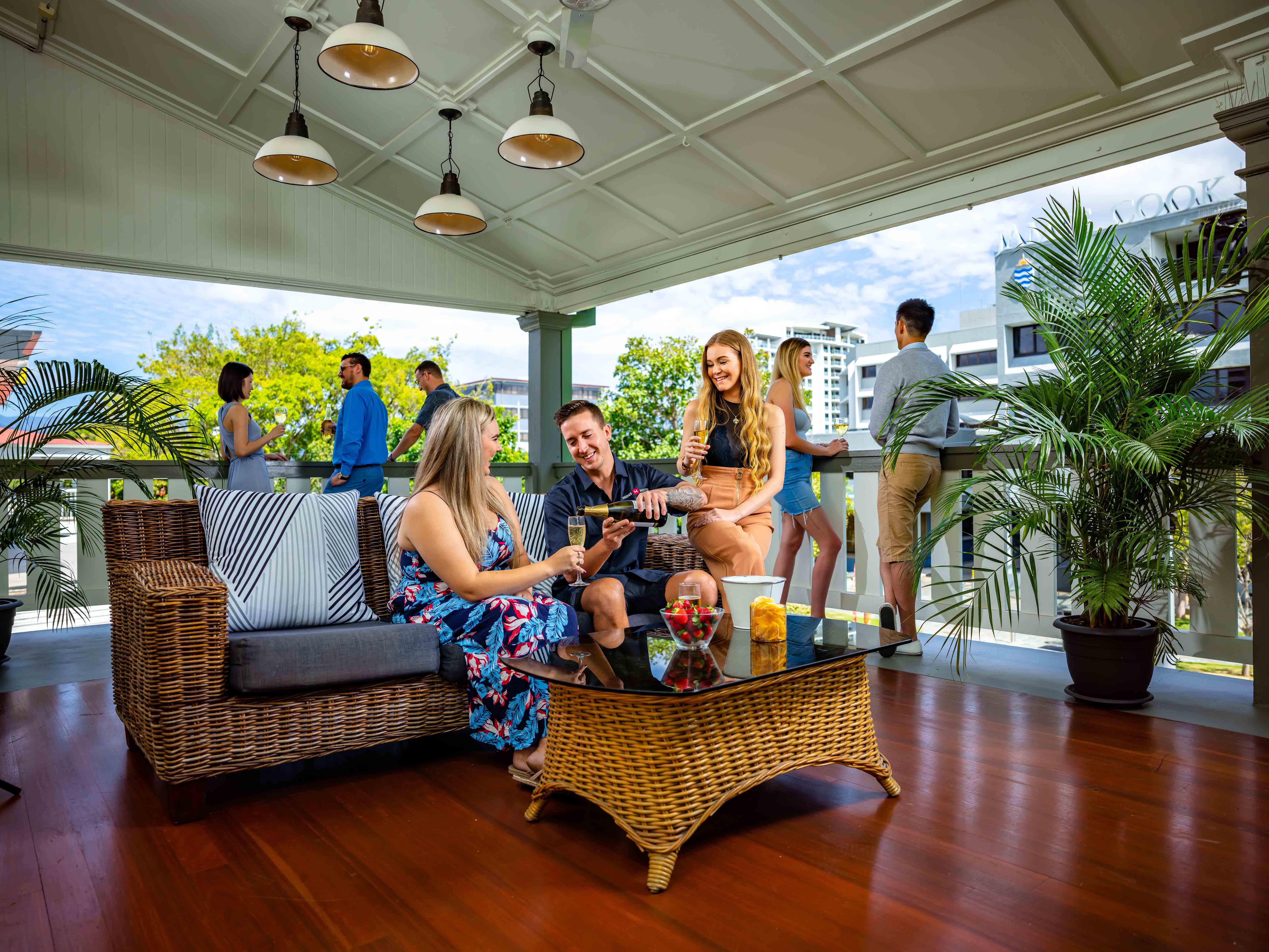 Hotel Hides Cairns