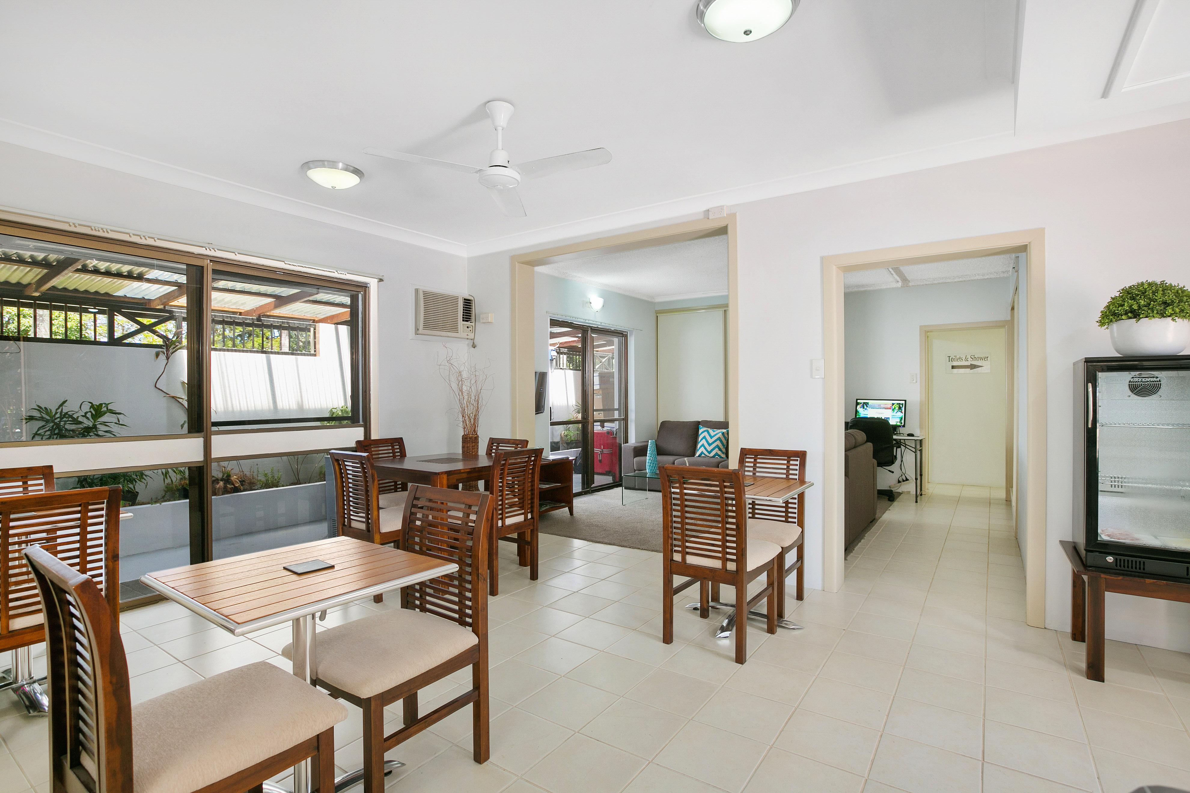 Palms Aparthotel 4*