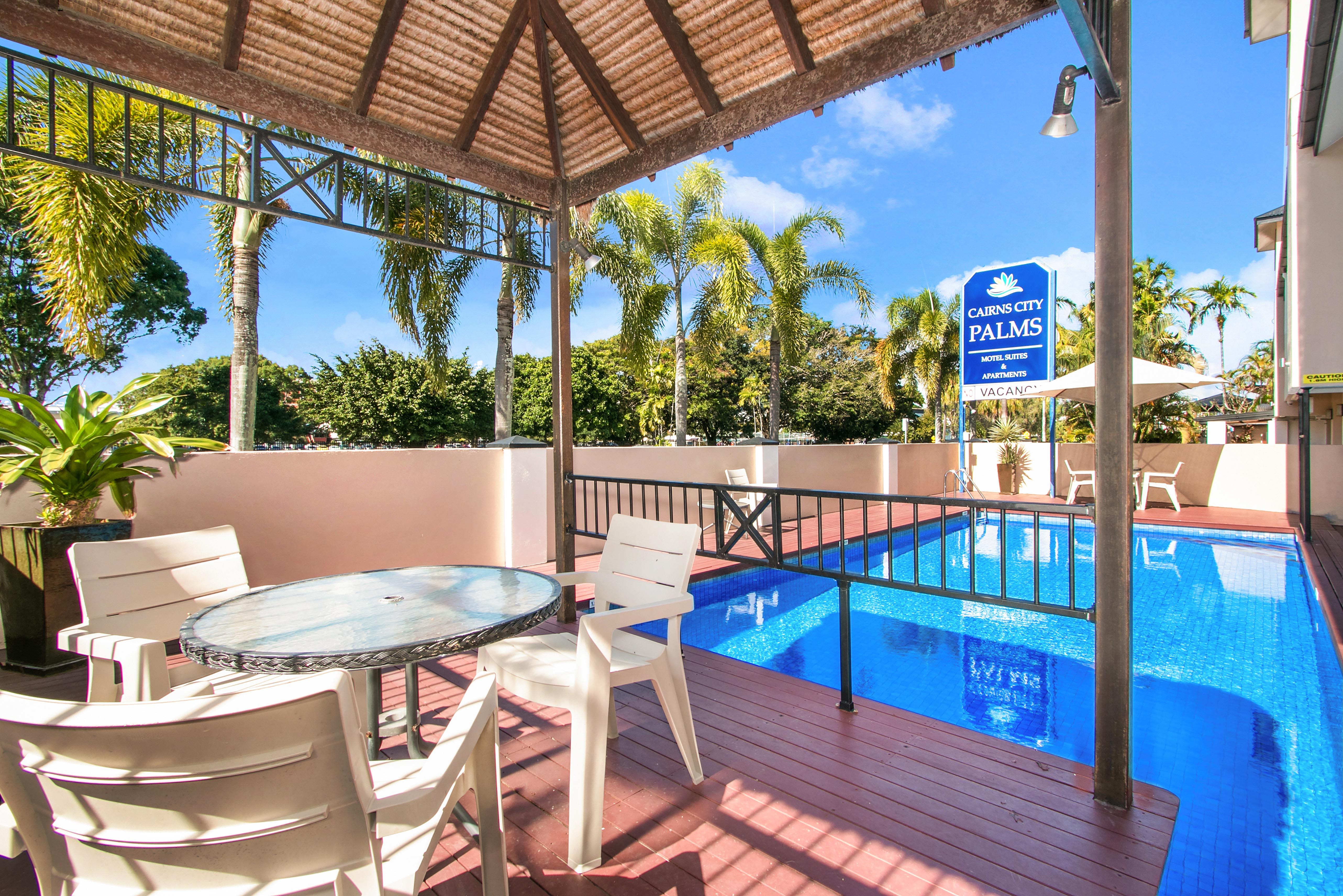 Palms 4*