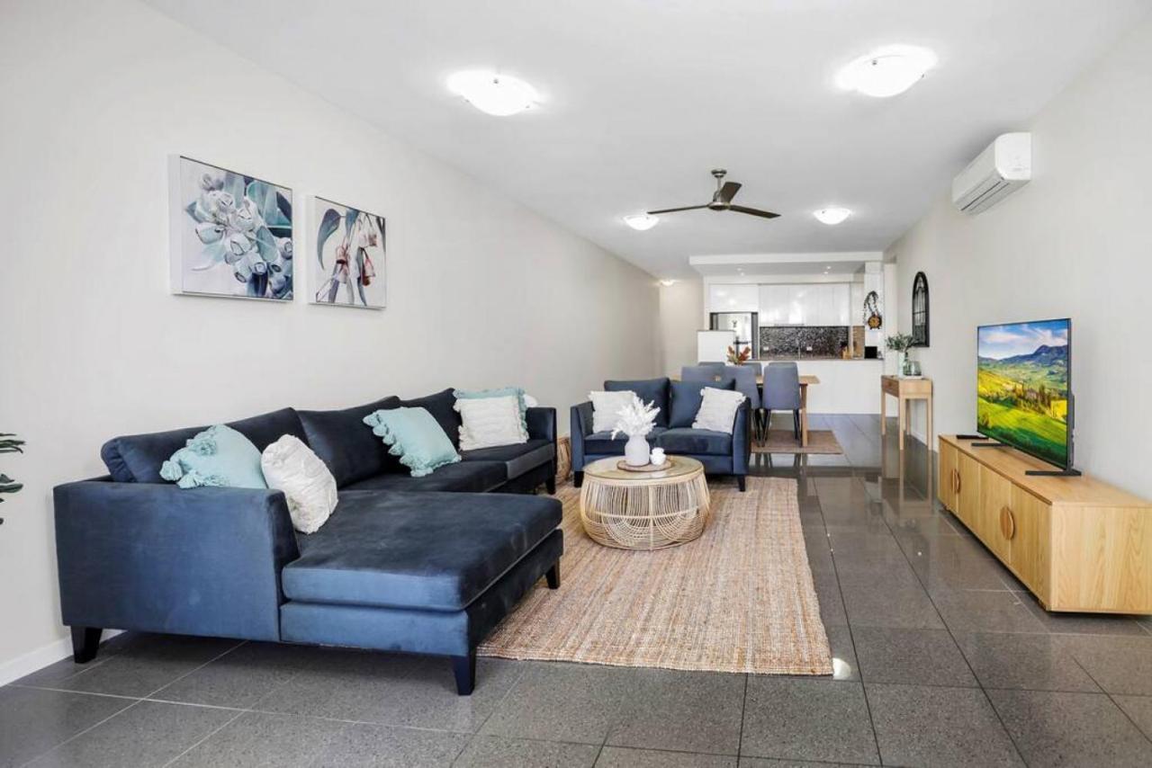 Apartment Pool View Centre 202 Cairns