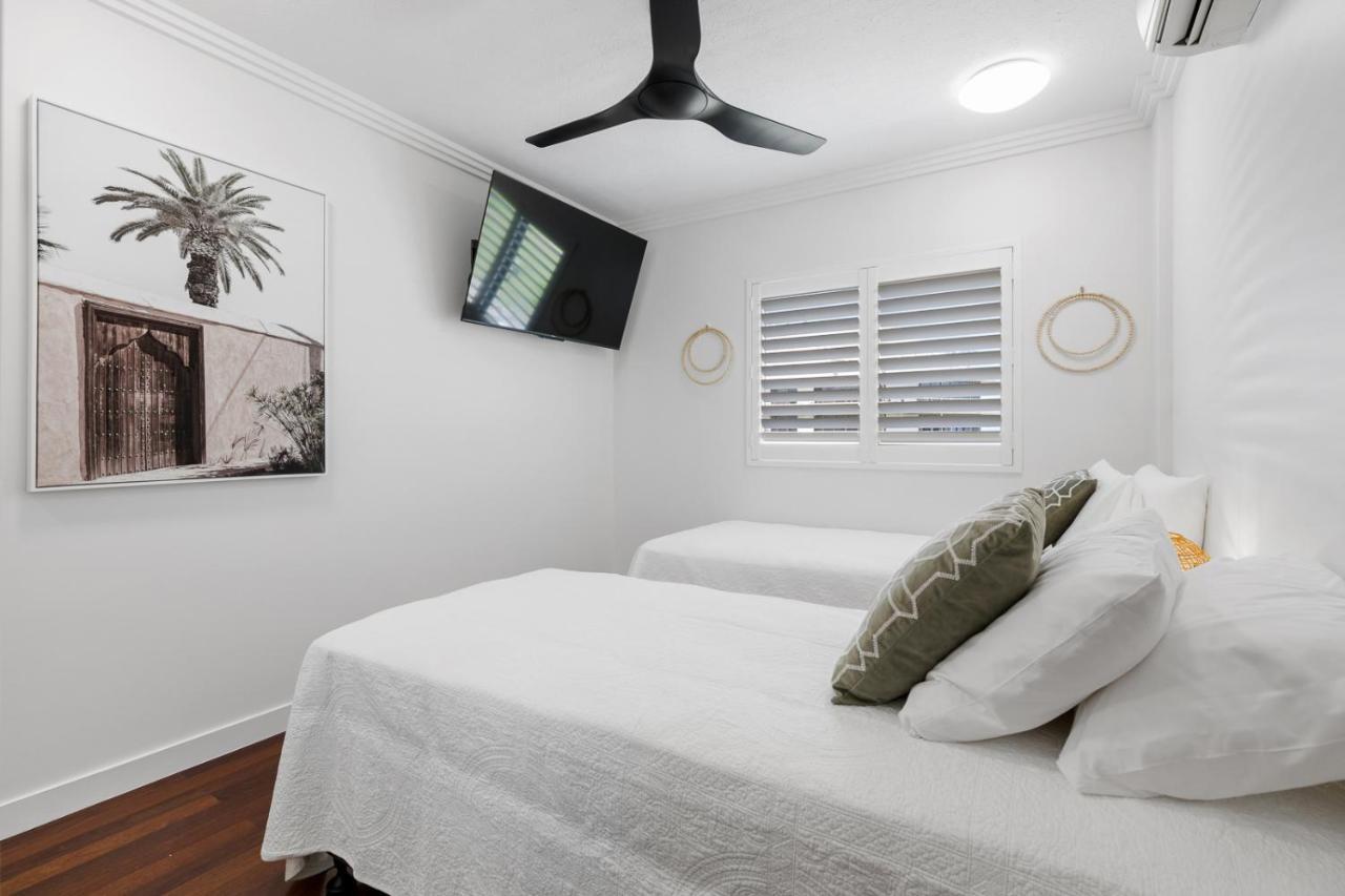 Apartment Stunning Coastal 3 Bedroom In Cbd Cairns