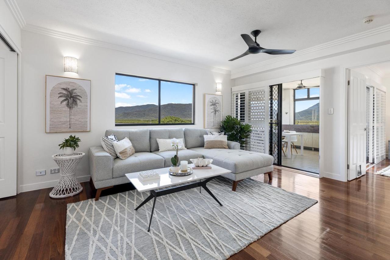 Stunning Coastal 3 Bedroom In Cbd
