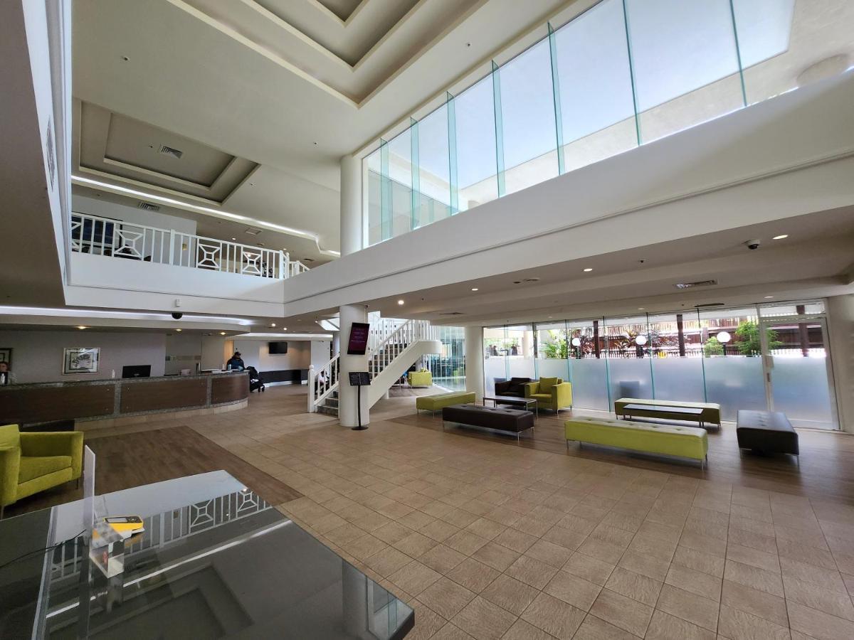 Luxury Waterfront