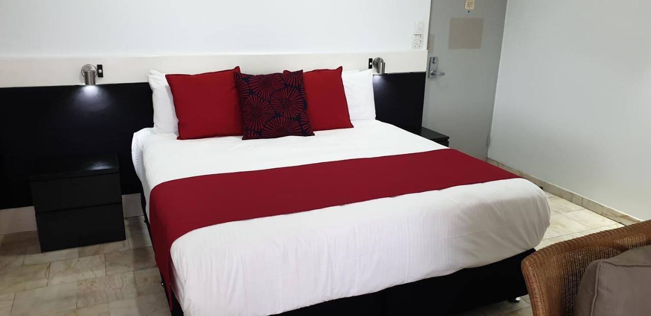 Ramada By Wyndham Centre Khách sạn Cairns
