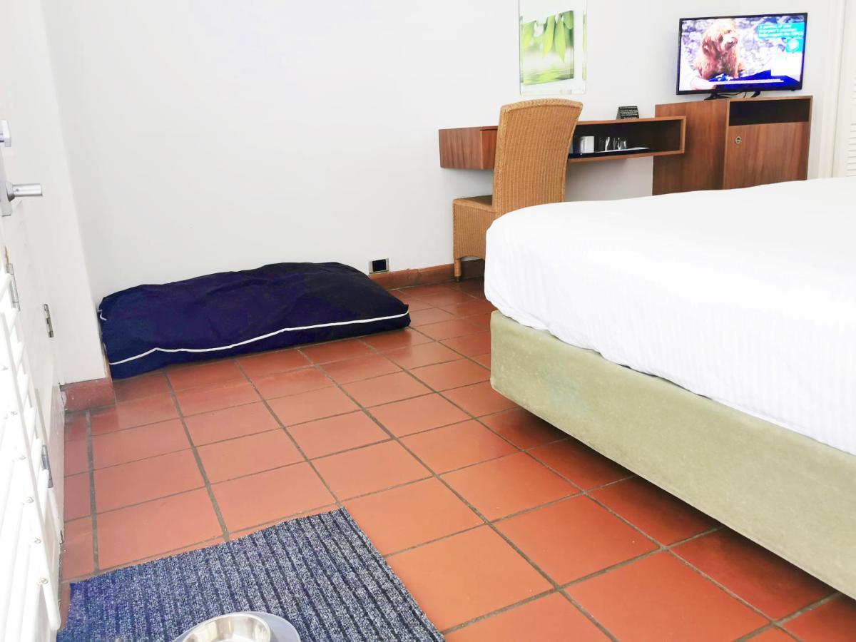 Khách sạn Ramada By Wyndham Centre 4*