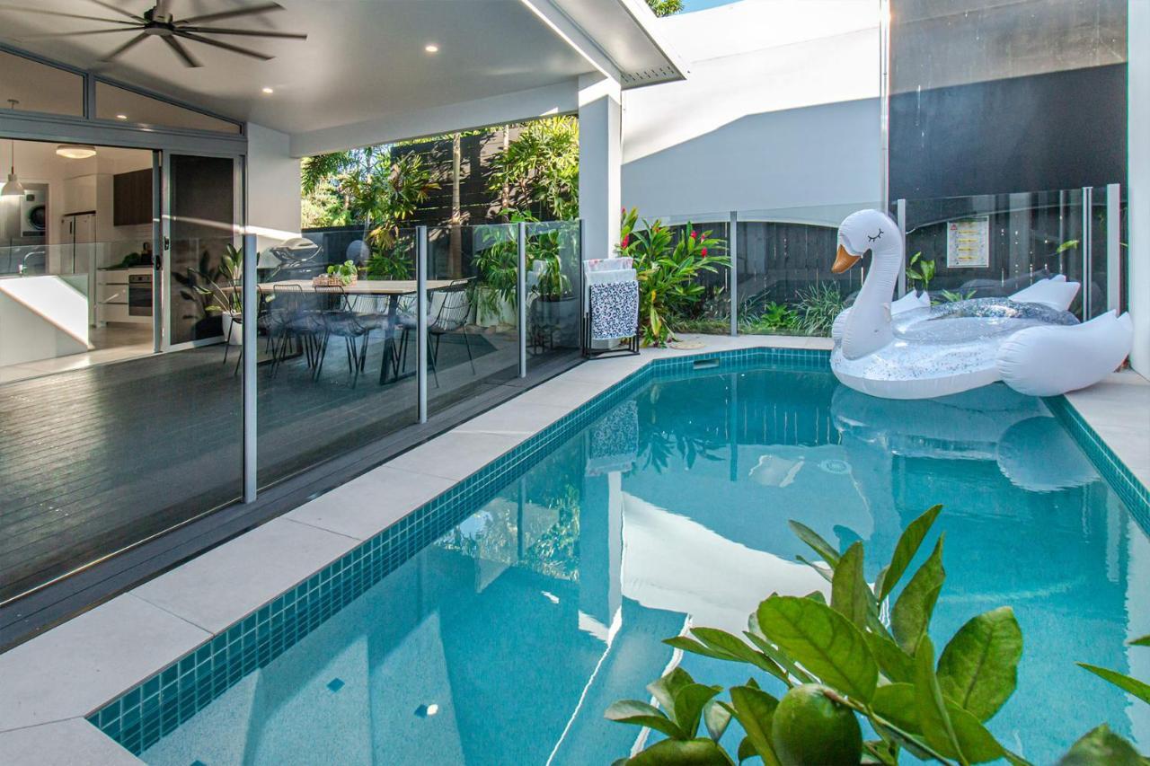 Pembroke House - Inner Luxury