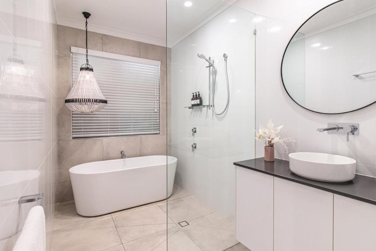 Pembroke House - Inner Luxury Cairns
