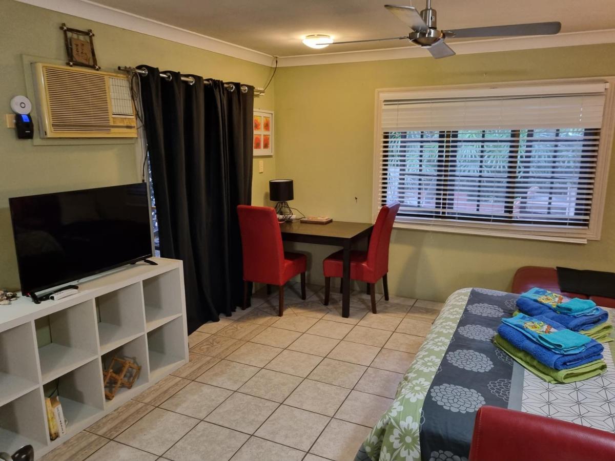Hospedagem domiciliar At Julie's Cairns