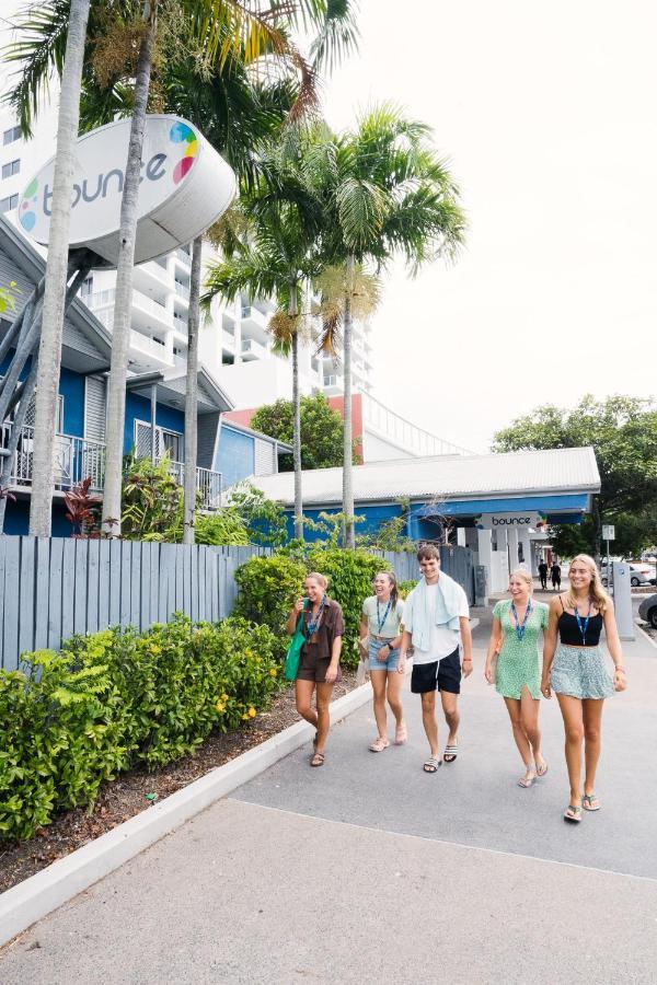 Hostel Bounce Cairns