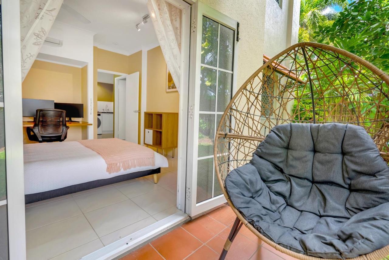 Bayside Escape- A Short Walk From The Esplanade *
