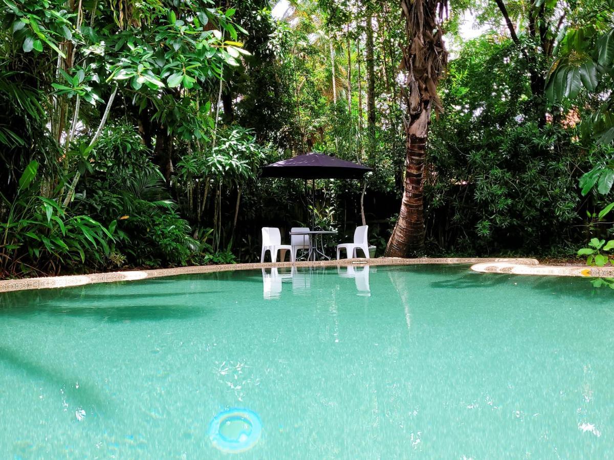 Travellers Paradise Hostel
