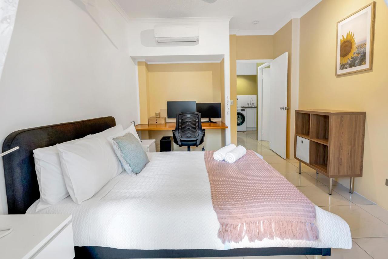 Apartment Bayside Escape- A Short Walk From The Esplanade
