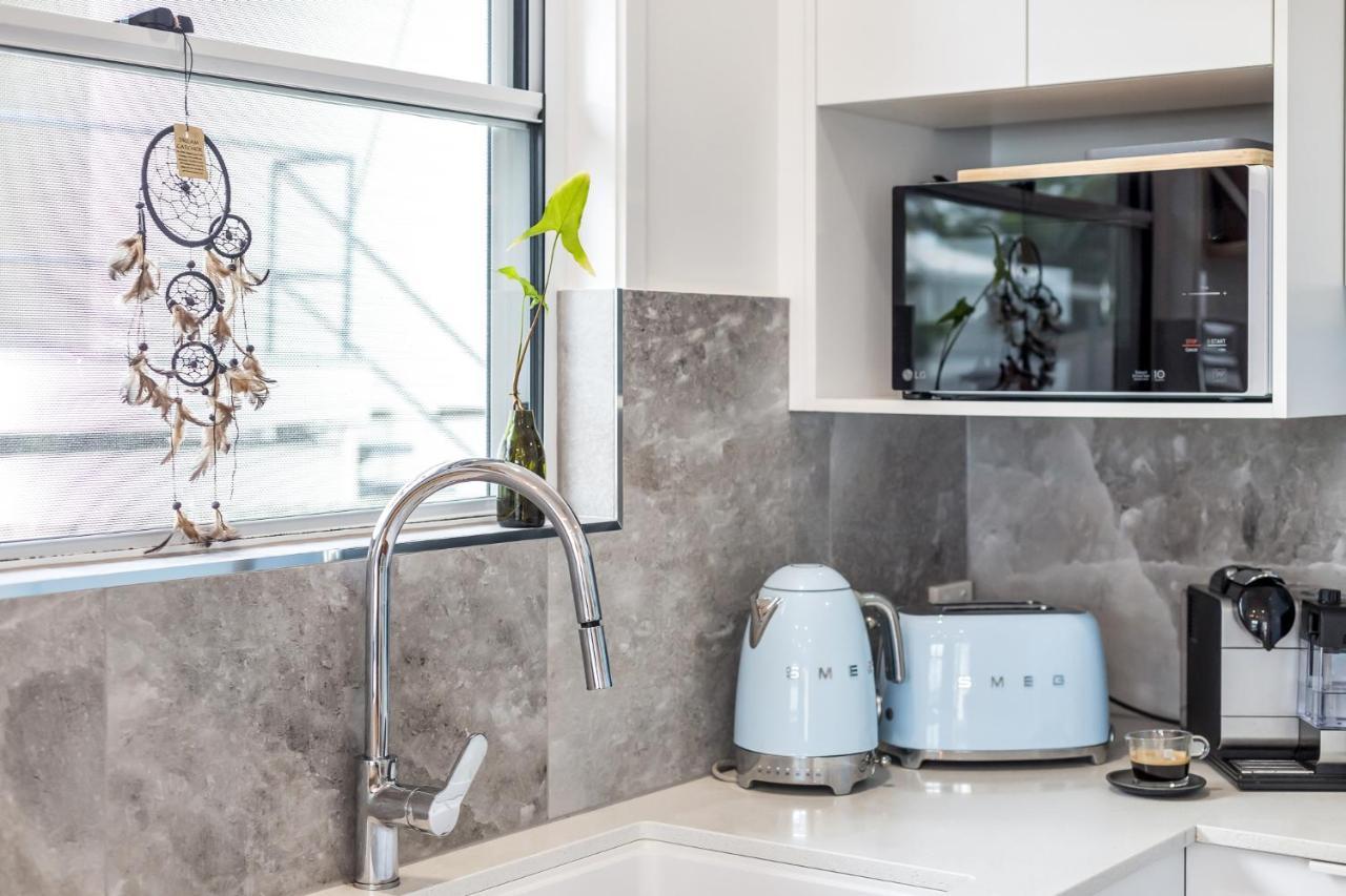 Holiday home Kiki, 6 Mins To And Airport, Pet Friendly *