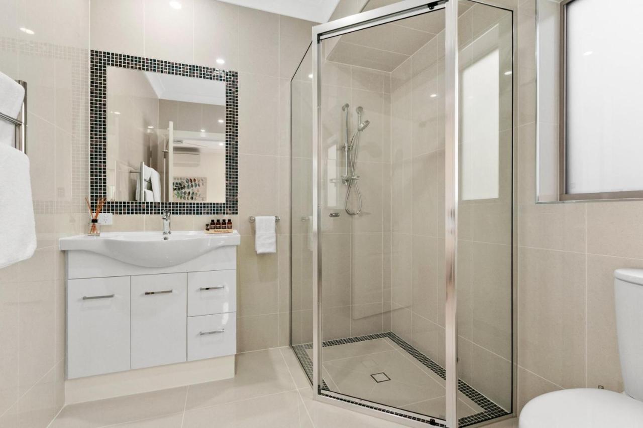 Belle Escapes Absolute Beachfront Luxury Kewarra Holiday home *