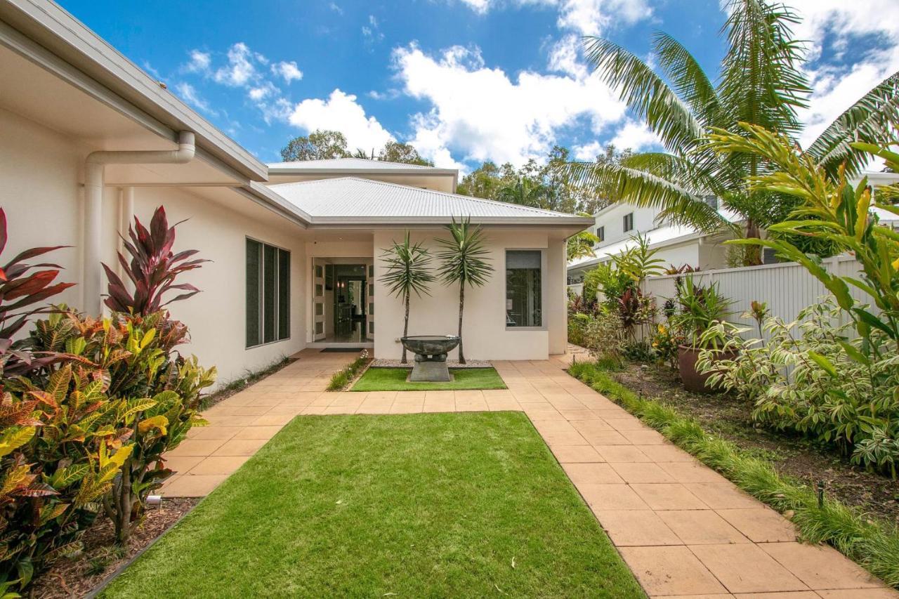 Holiday home Belle Escapes Absolute Beachfront Luxury Kewarra *