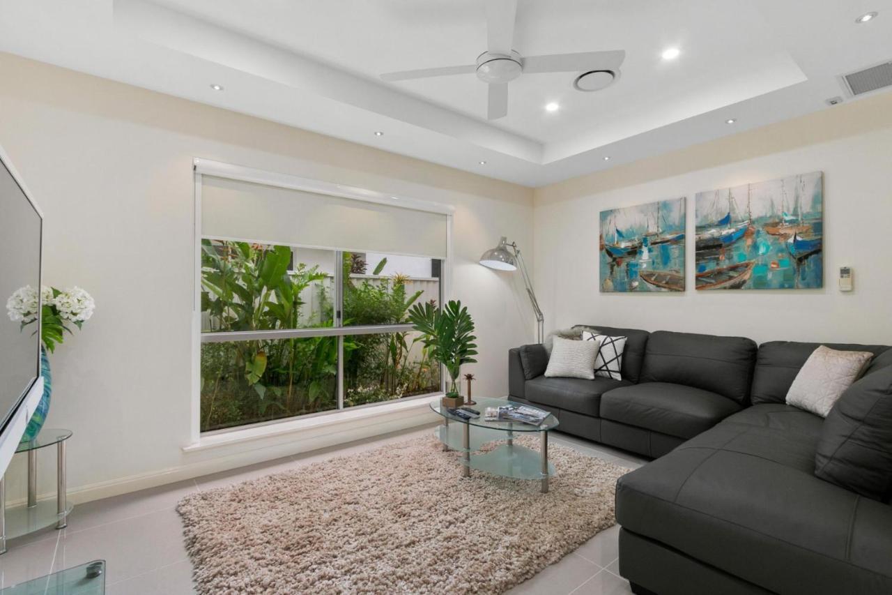 Belle Escapes Absolute Beachfront Luxury Kewarra Holiday home Cairns