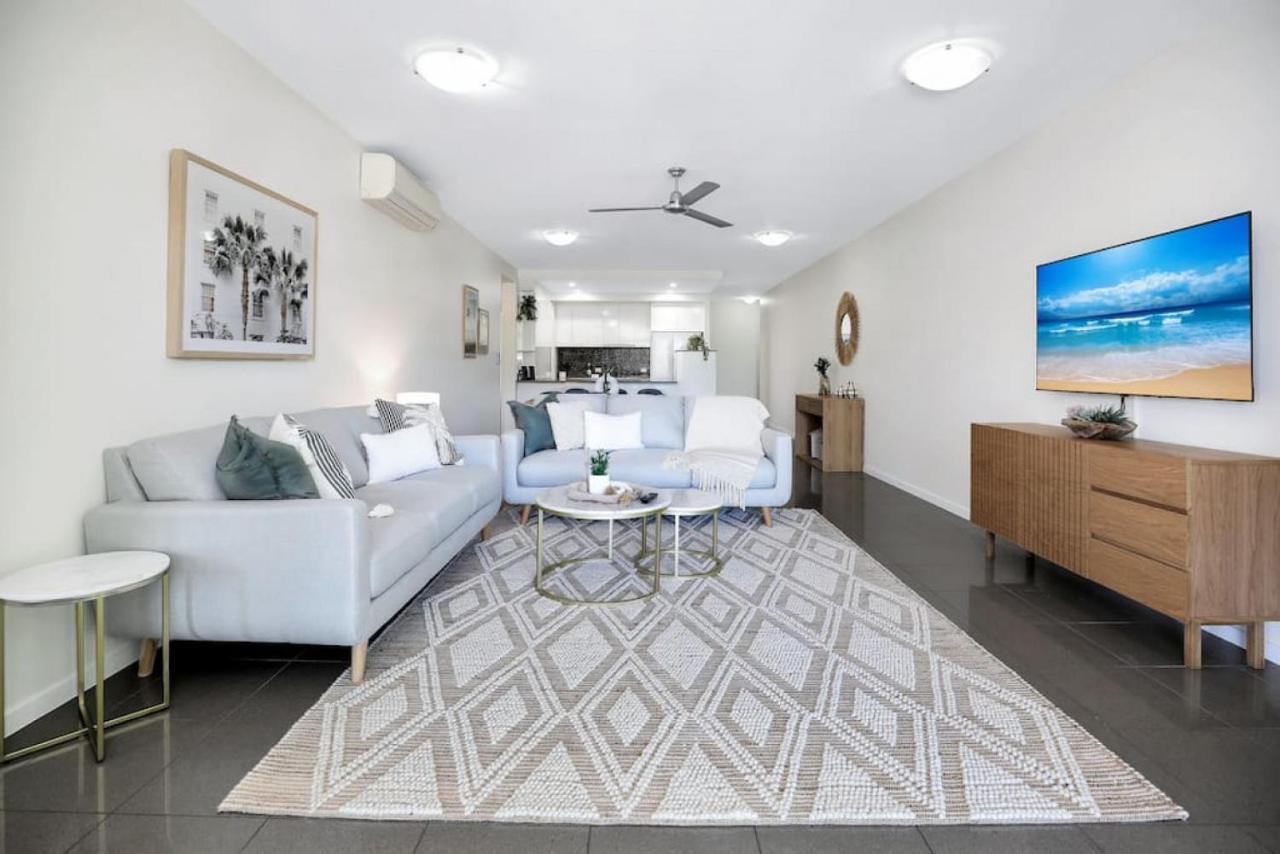 Parkview 201 Apartment *