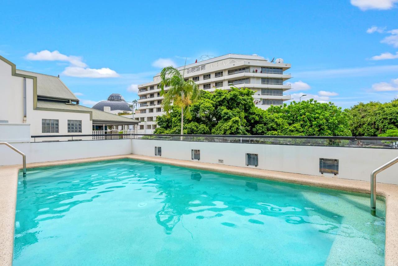 Oasis In The Heart Of The