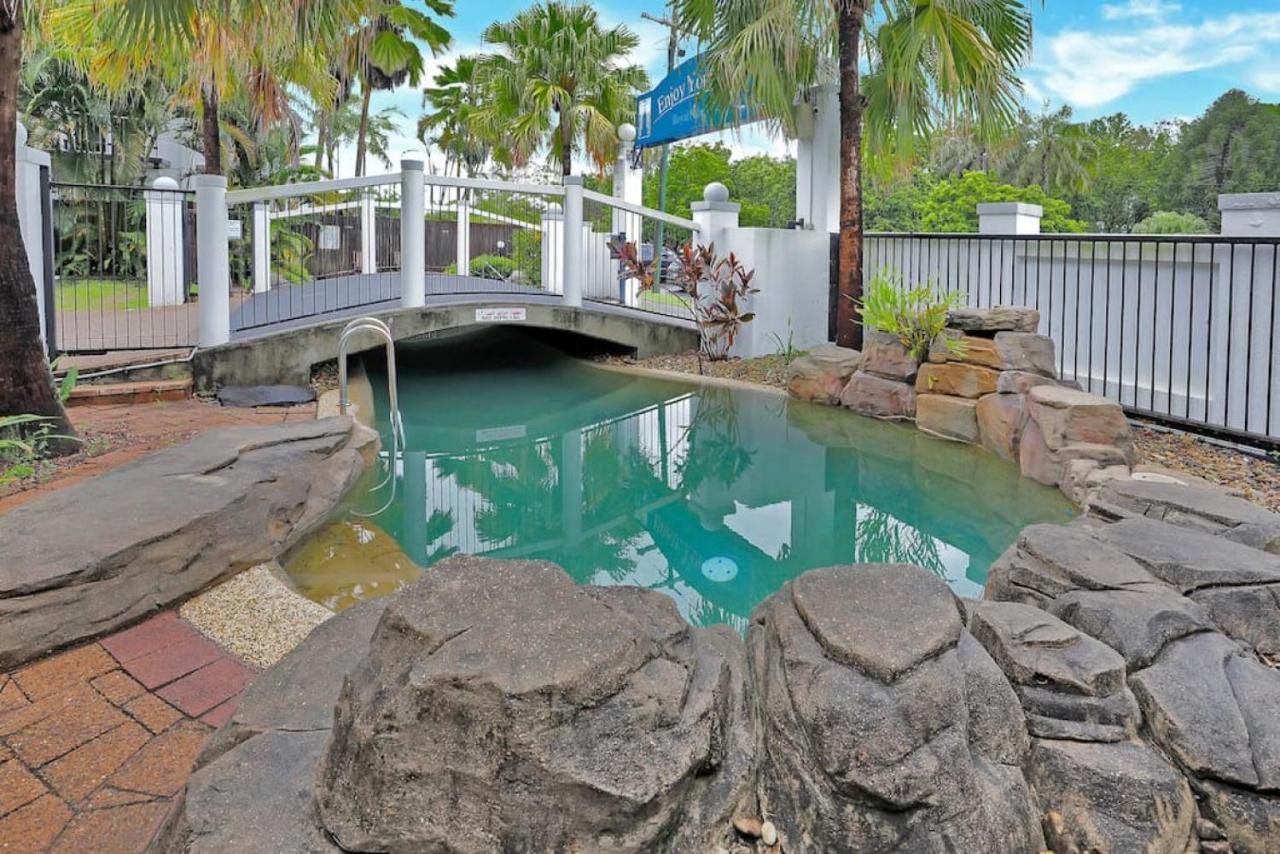 Mediterranean Style Close To The 16 Apartment Cairns