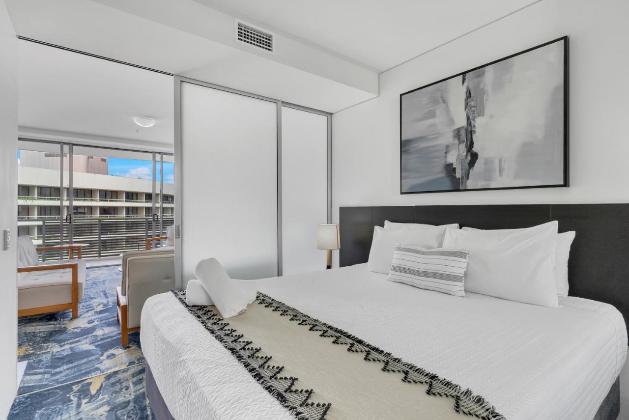 Apartment Living At Harbour Lights Cairns